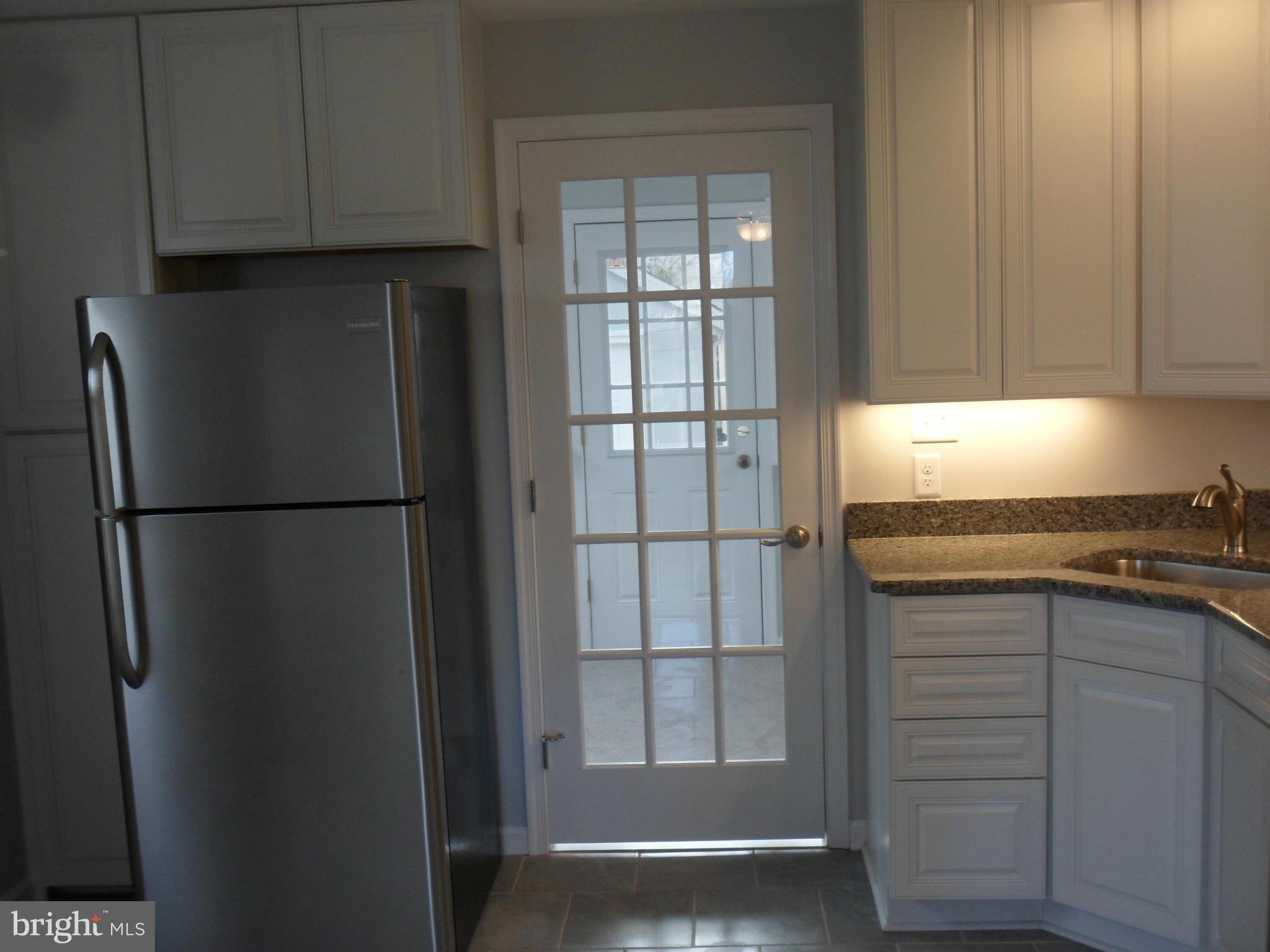 EDGEWATER - Residential