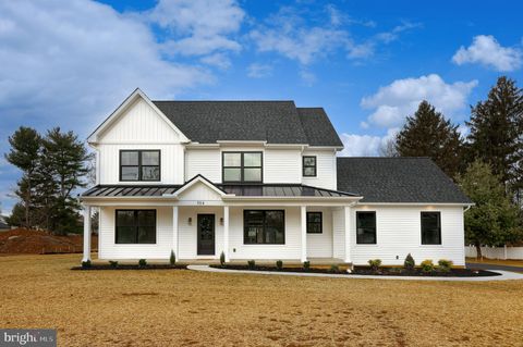 514 WOODCREST AVENUE LITITZ PA 17543