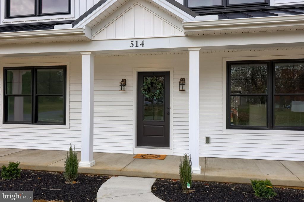 Photo of 514 Woodcrest Avenue, LITITZ, PA 17543 (MLS # PALA2080094)