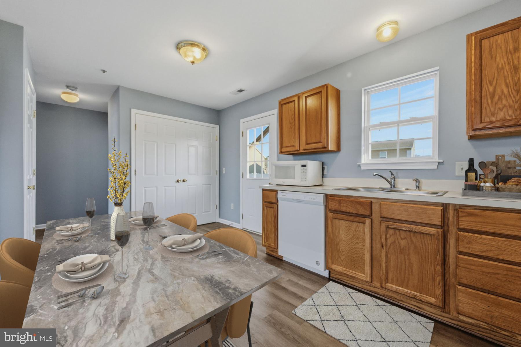 CEDAR COMMONS - Residential