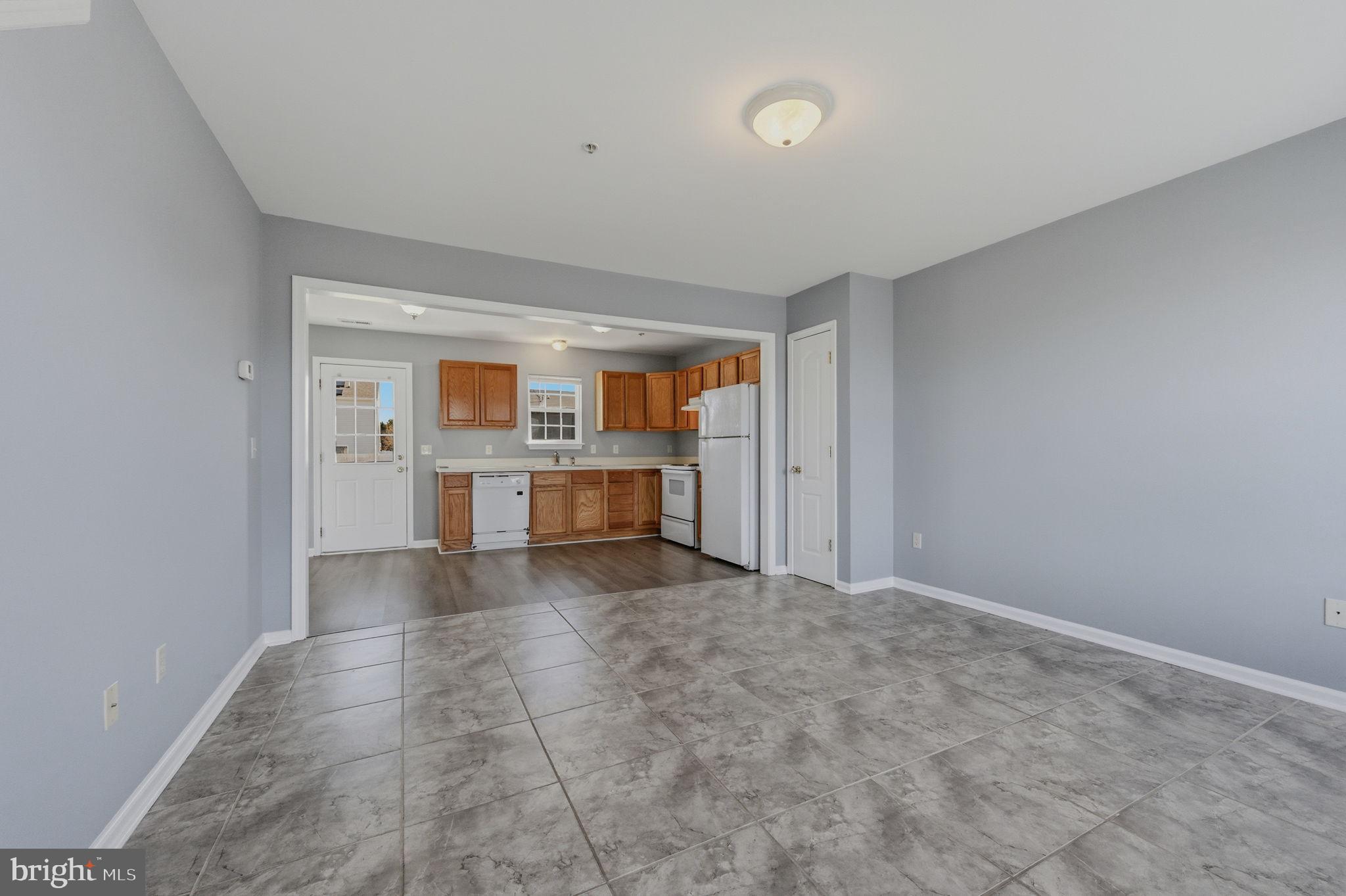 CEDAR COMMONS - Residential