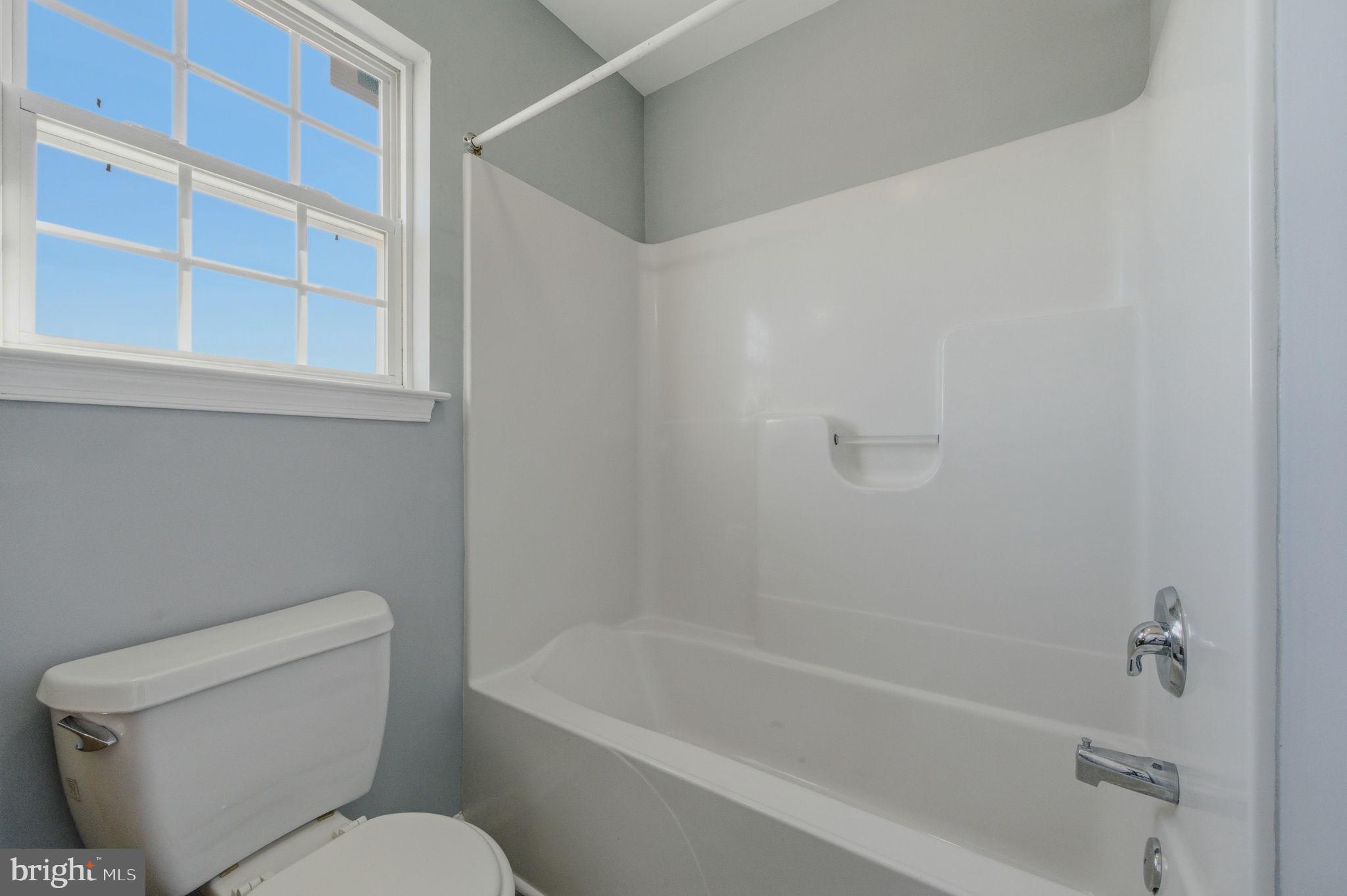 CEDAR COMMONS - Residential