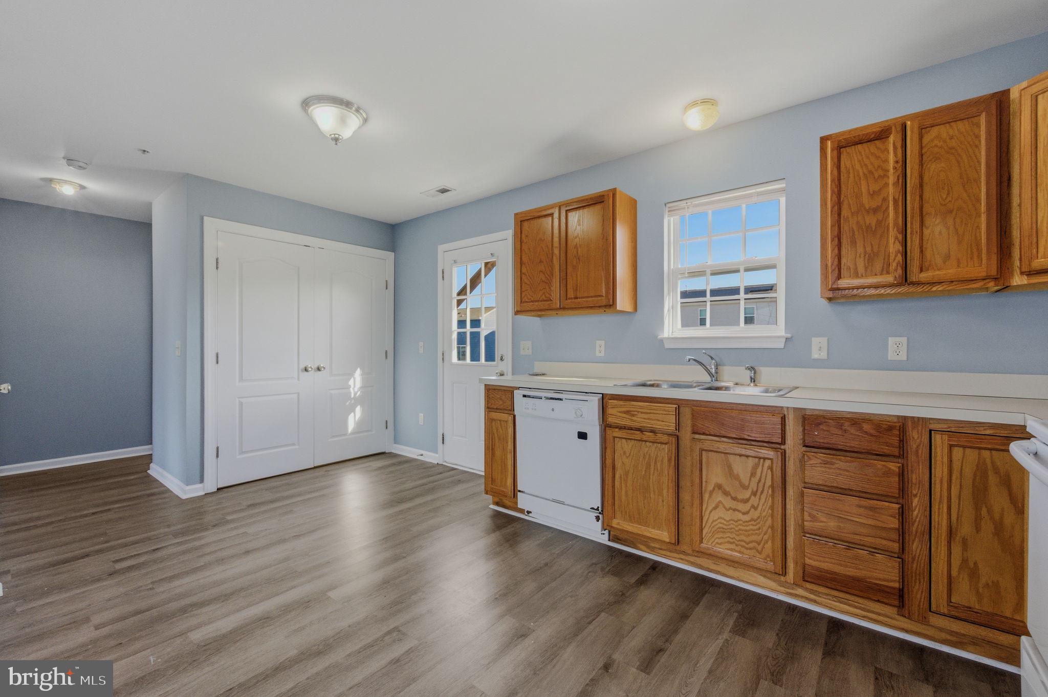 CEDAR COMMONS - Residential