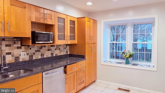 BETHESDA COURT - Residential