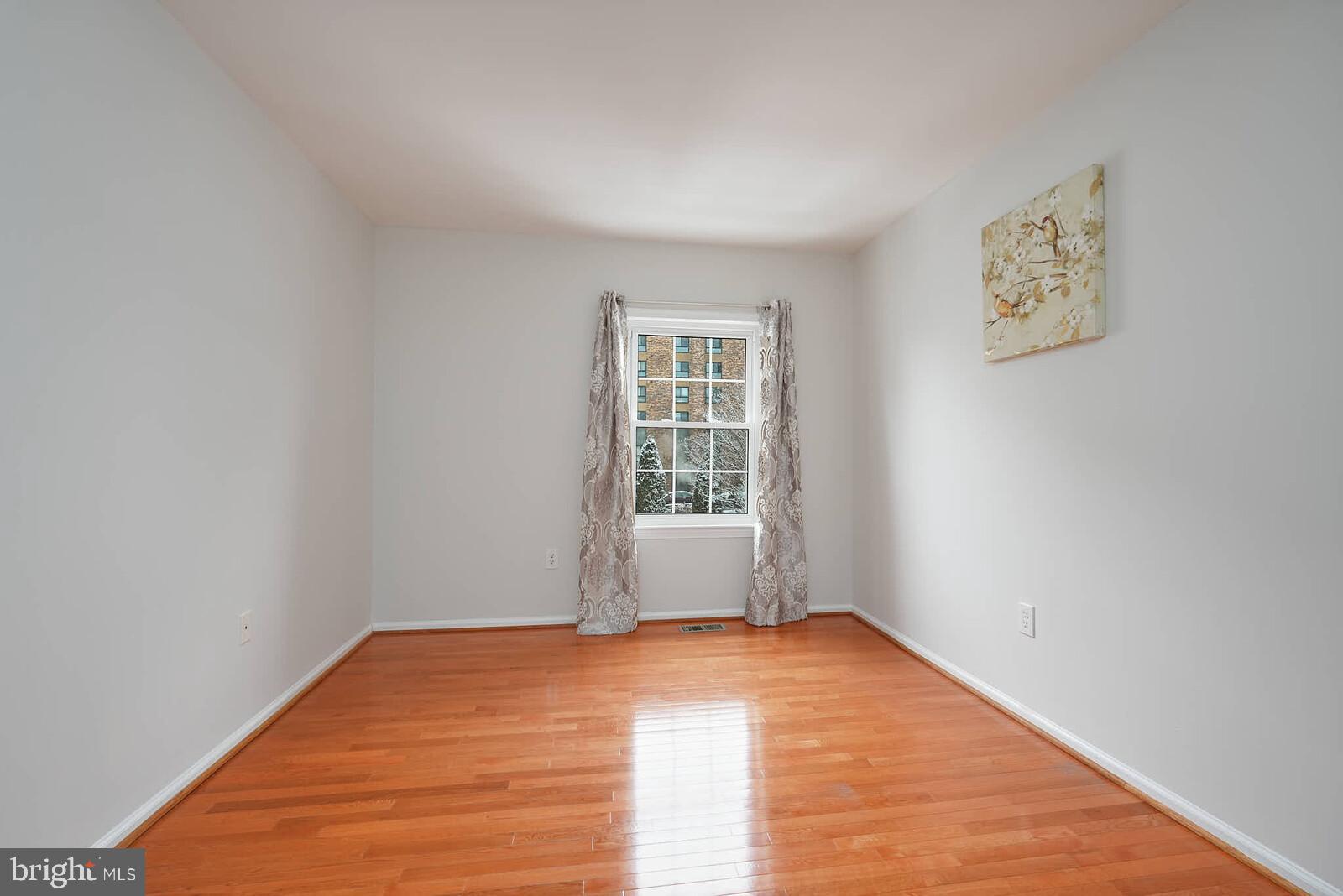 BETHESDA COURT - Residential