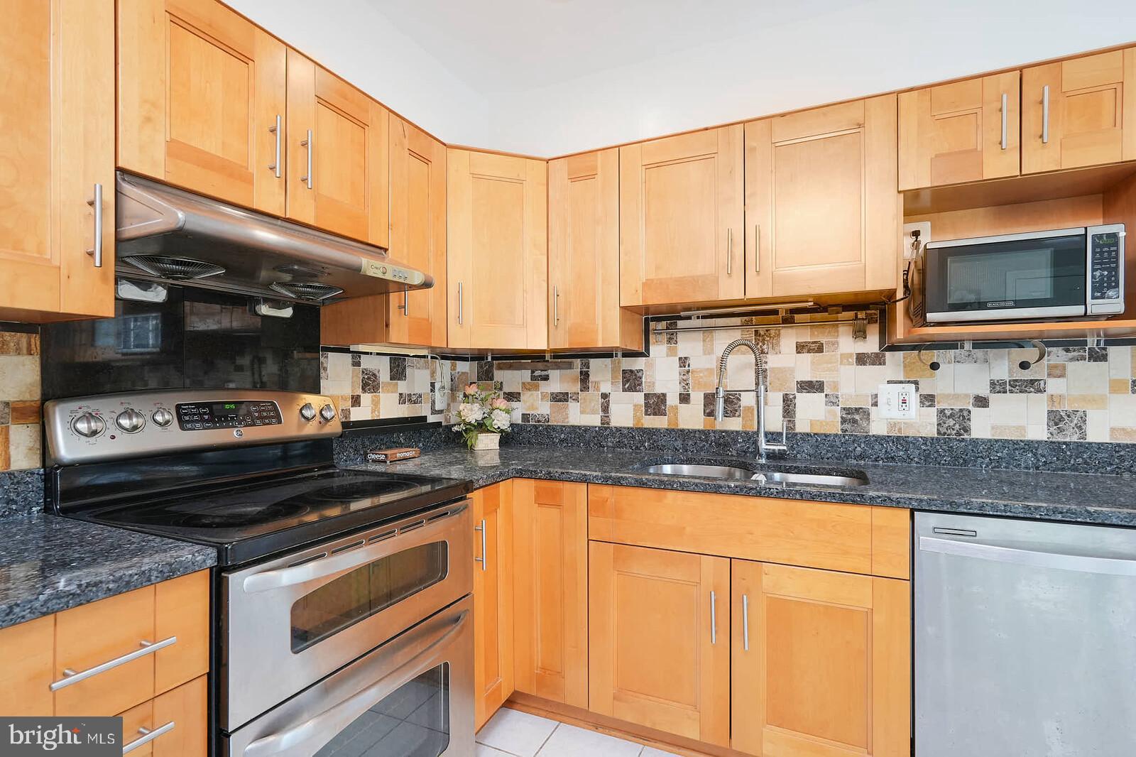 BETHESDA COURT - Residential