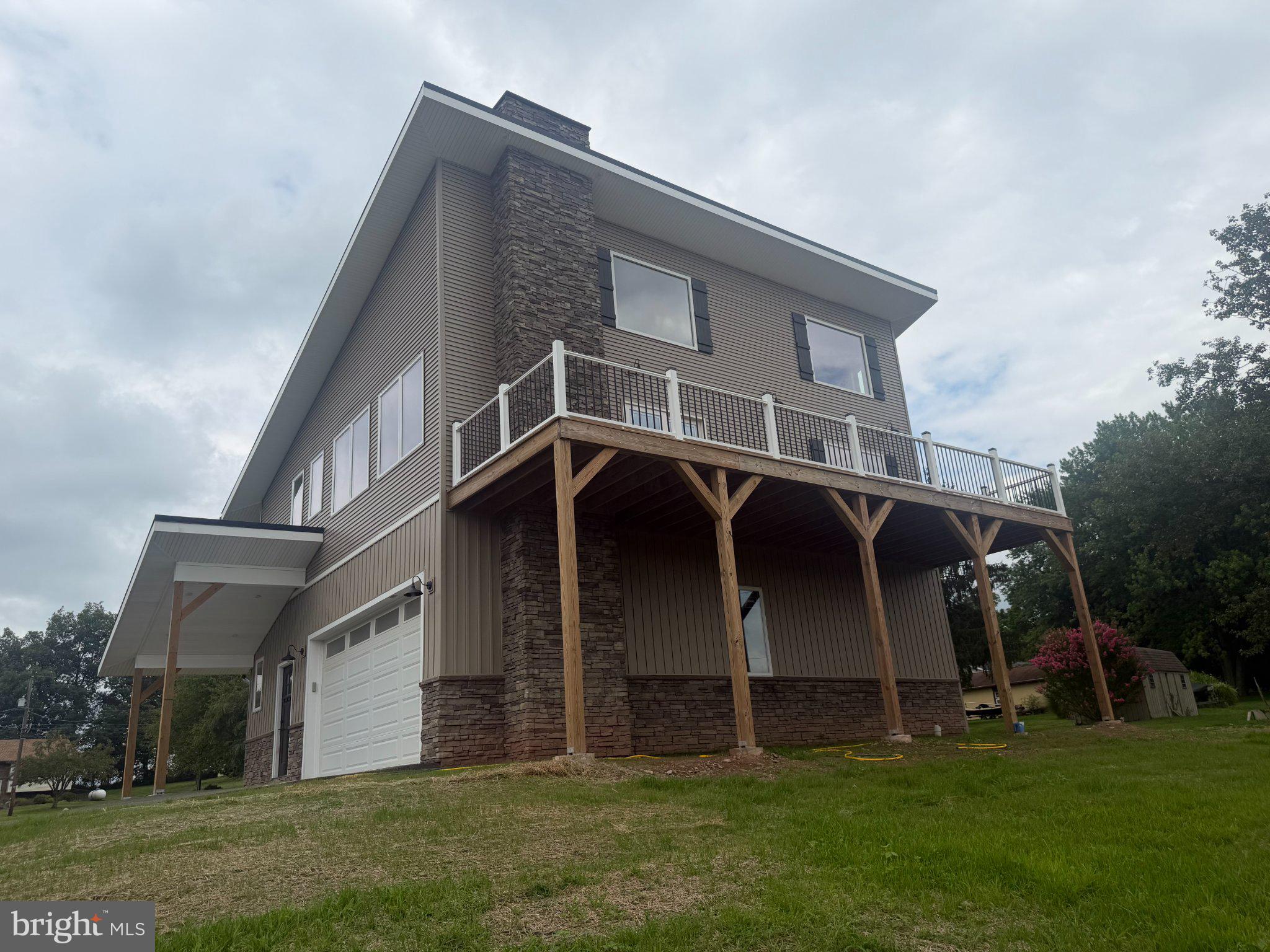 1875 SITTING BULL DRIVE