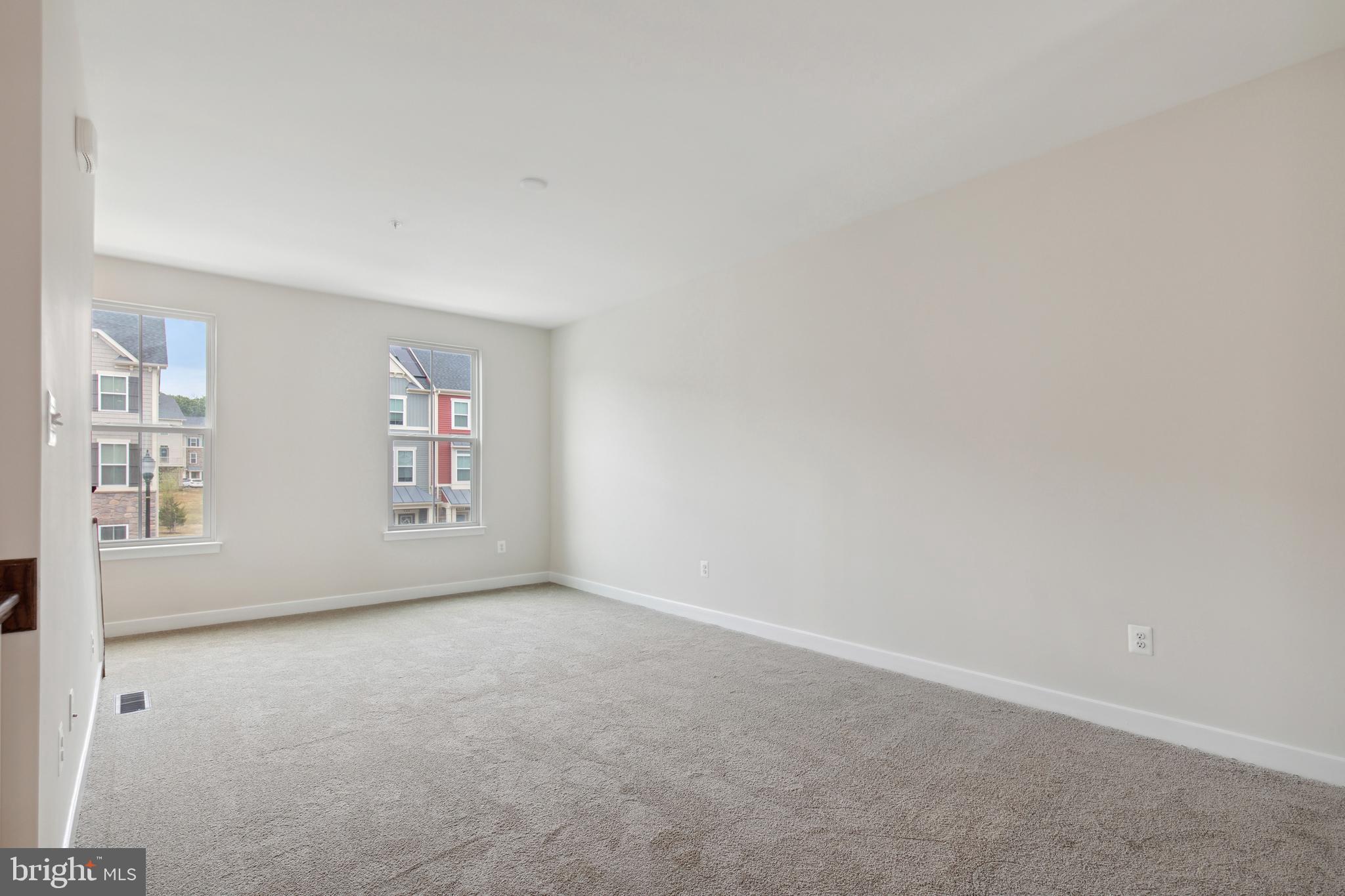 CREEKSIDE VILLAGE AT TANYARD SPRINGS - Residential