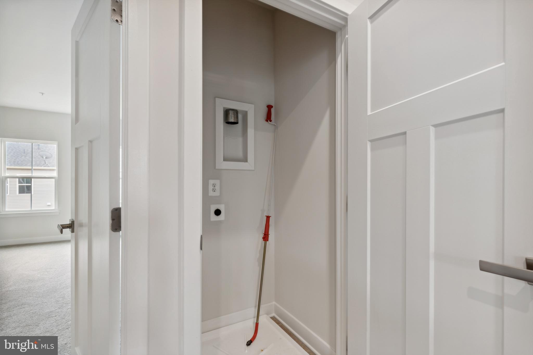 CREEKSIDE VILLAGE AT TANYARD SPRINGS - Residential