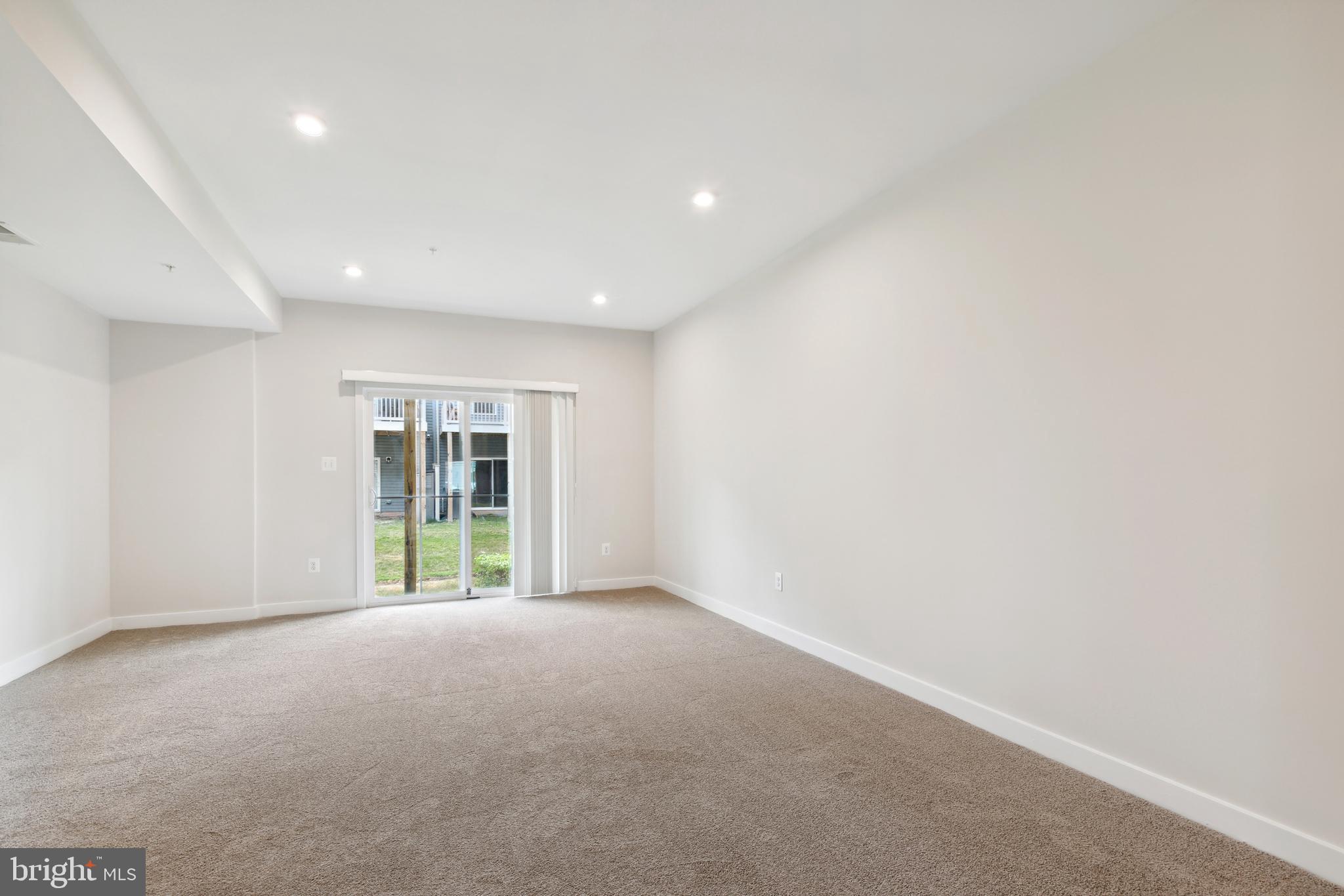 CREEKSIDE VILLAGE AT TANYARD SPRINGS - Residential