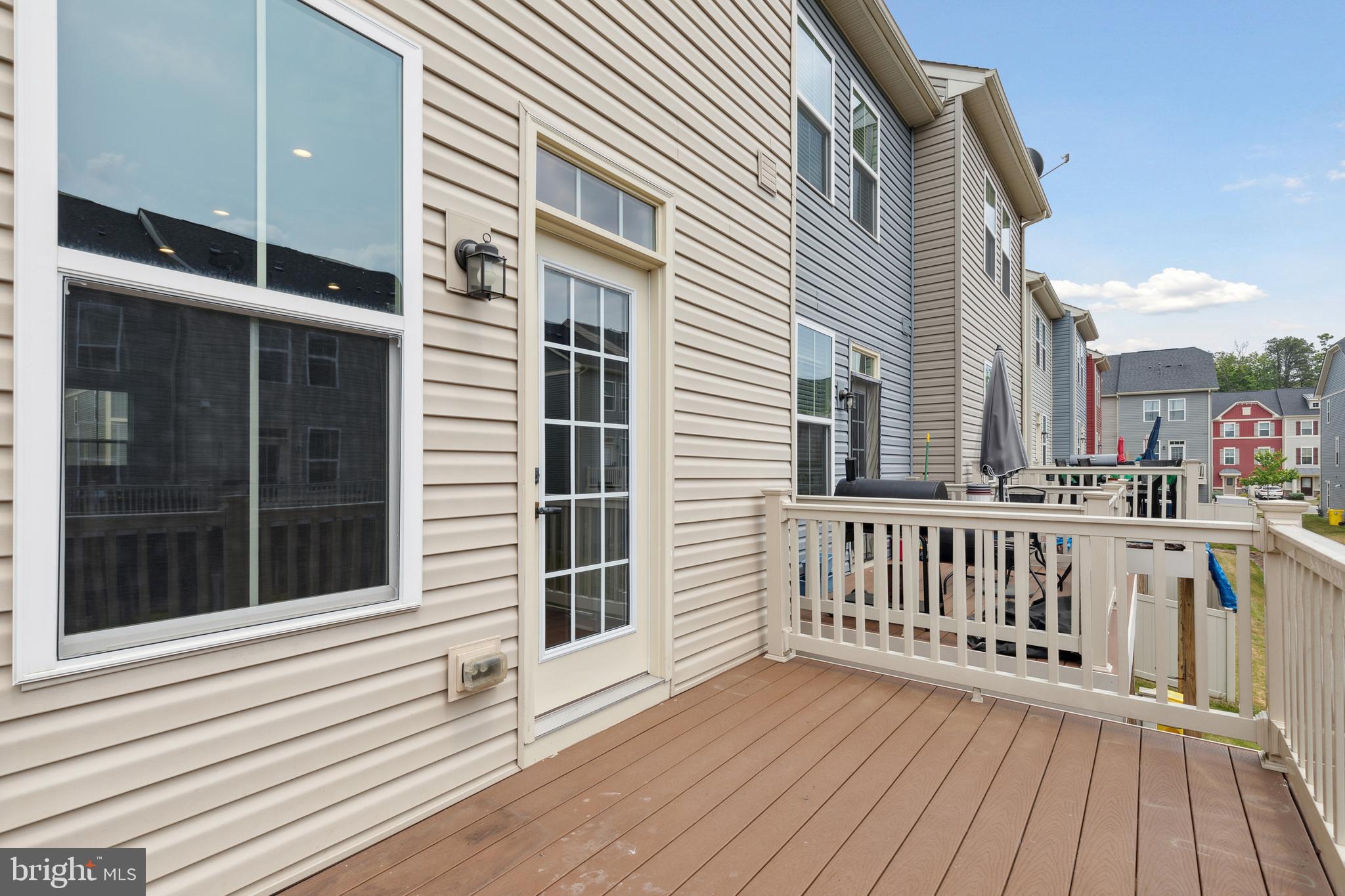 CREEKSIDE VILLAGE AT TANYARD SPRINGS - Residential