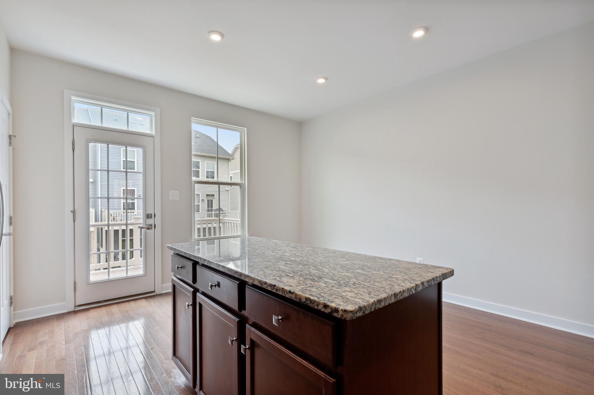 CREEKSIDE VILLAGE AT TANYARD SPRINGS - Residential