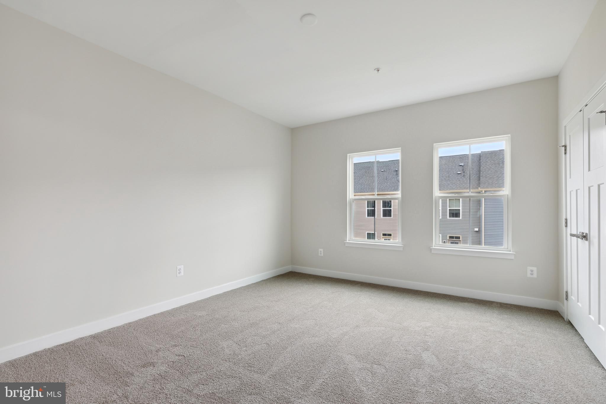 CREEKSIDE VILLAGE AT TANYARD SPRINGS - Residential