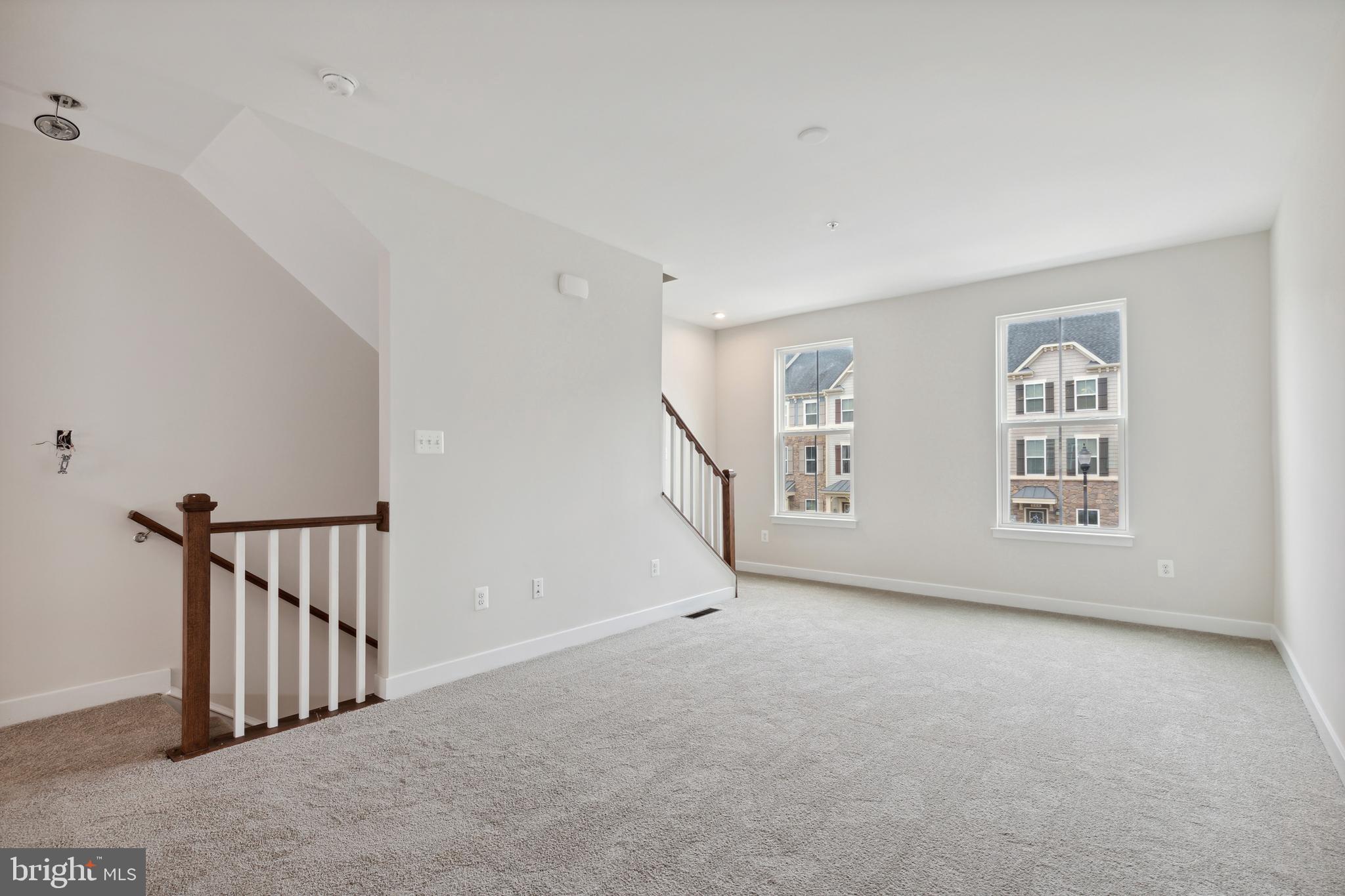 CREEKSIDE VILLAGE AT TANYARD SPRINGS - Residential