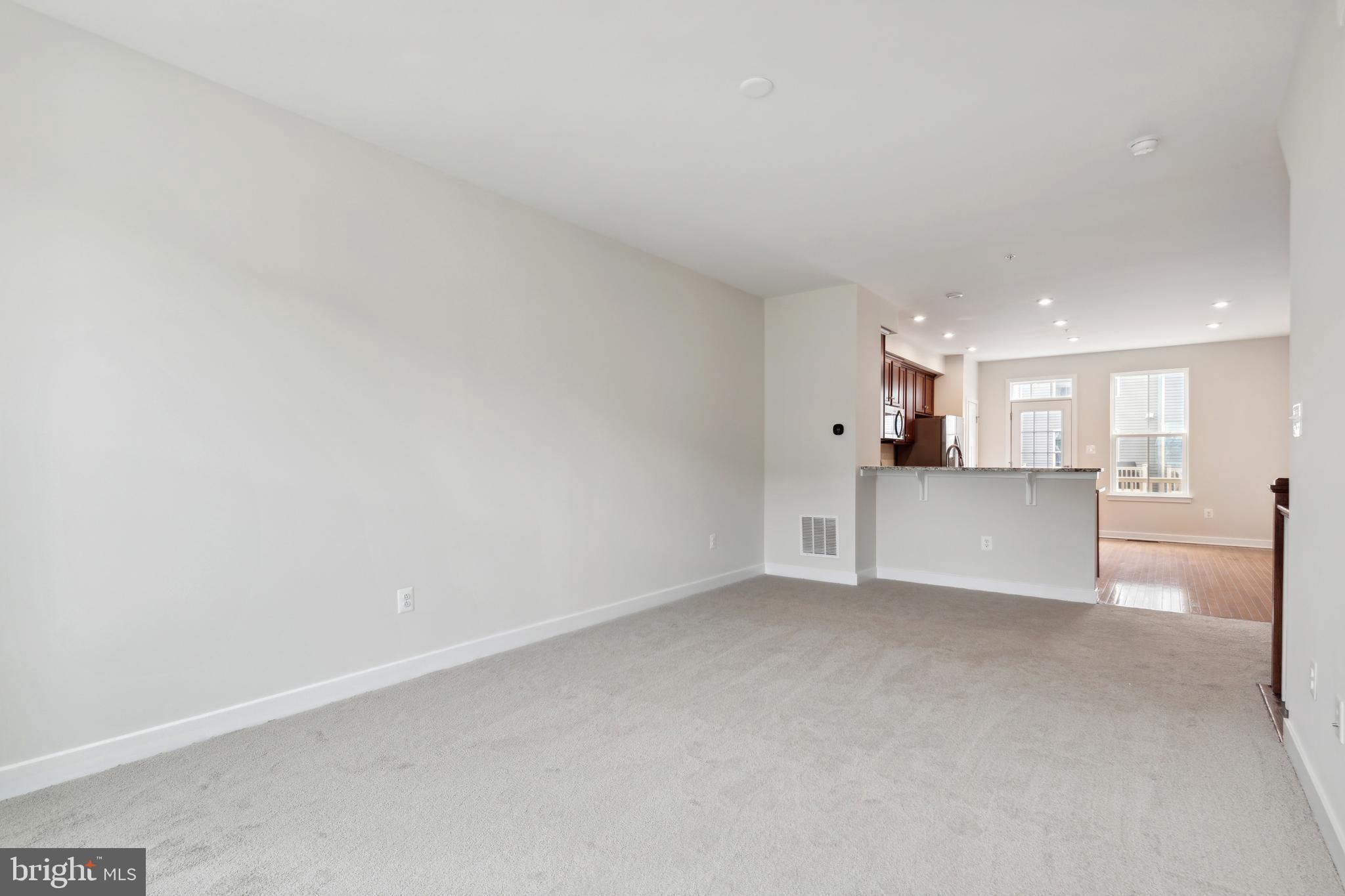 CREEKSIDE VILLAGE AT TANYARD SPRINGS - Residential