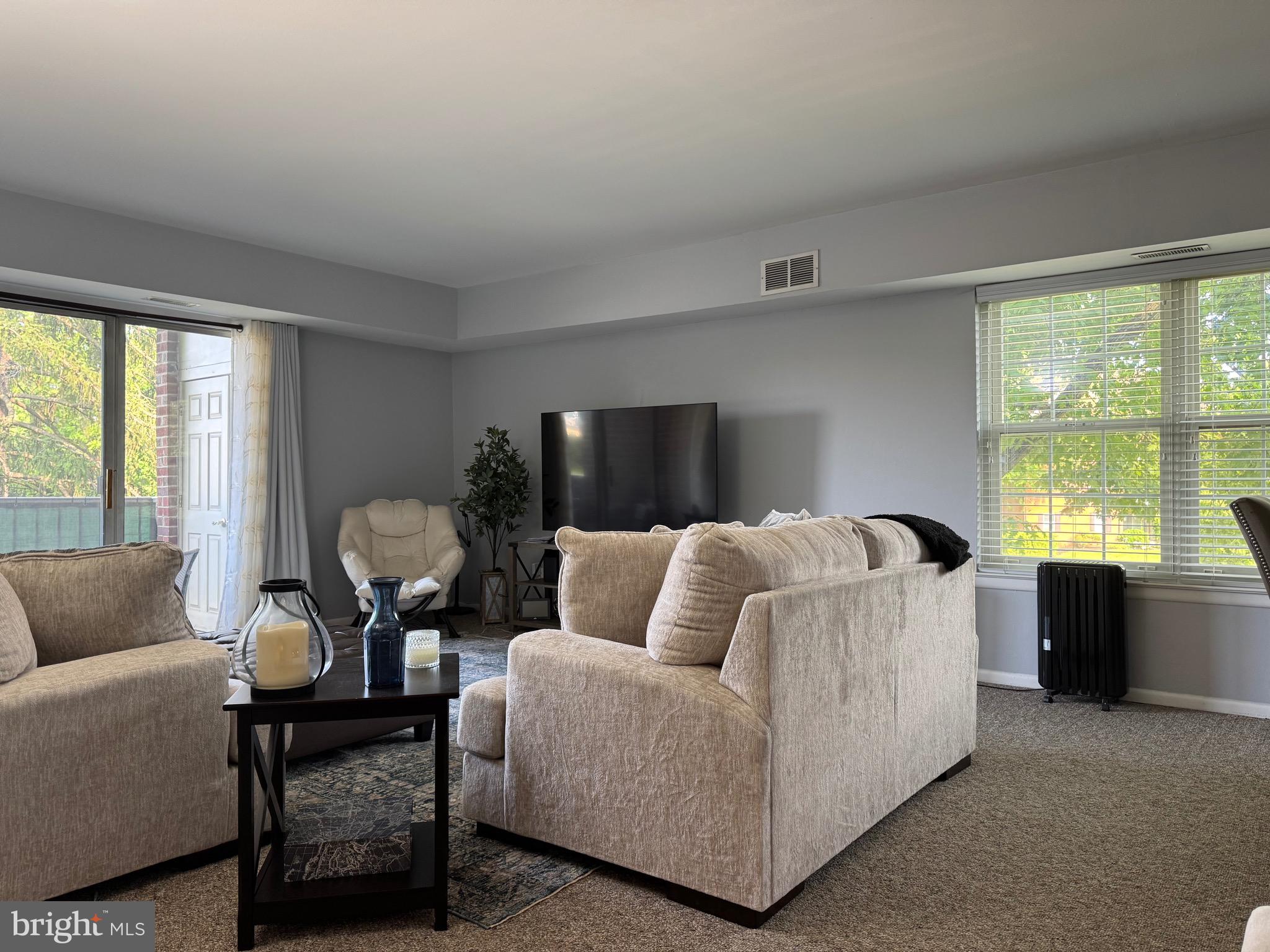 GLENHARDIE - Residential Lease