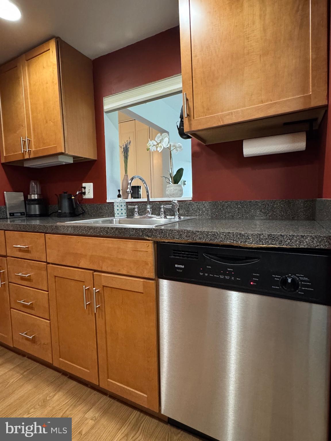 GLENHARDIE - Residential Lease