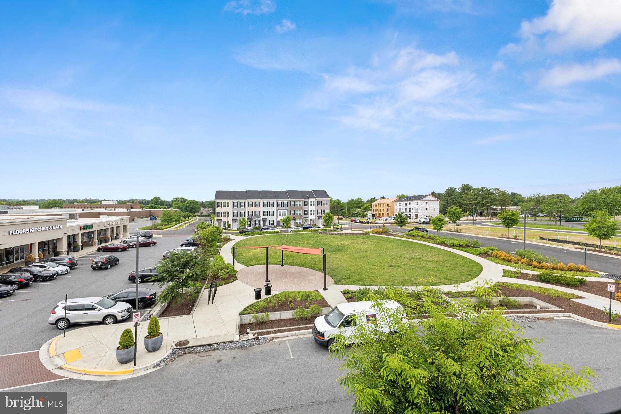 MONTGOMERY VILLAGE - Residential Lease