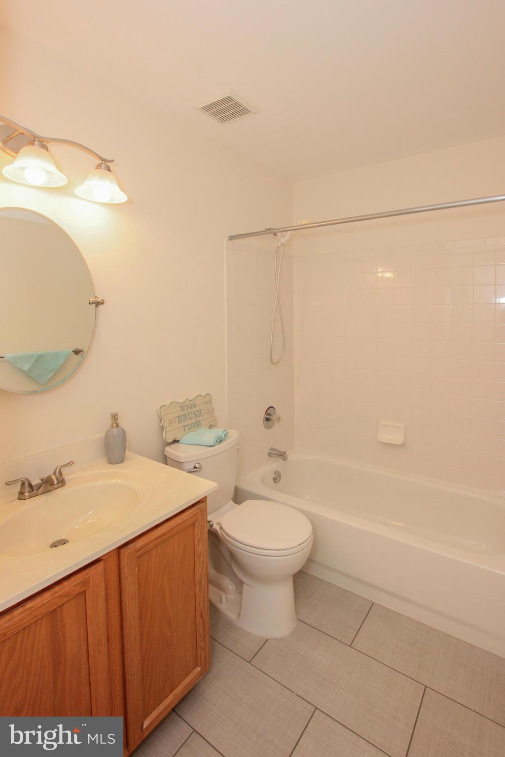 TOWNES OF VANDERBILT - Residential