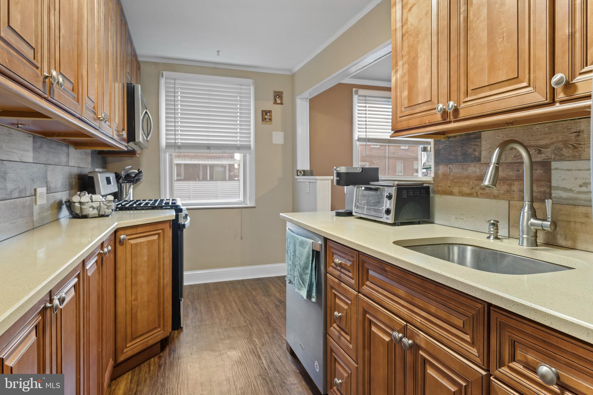 LEEDOM ESTS - Residential