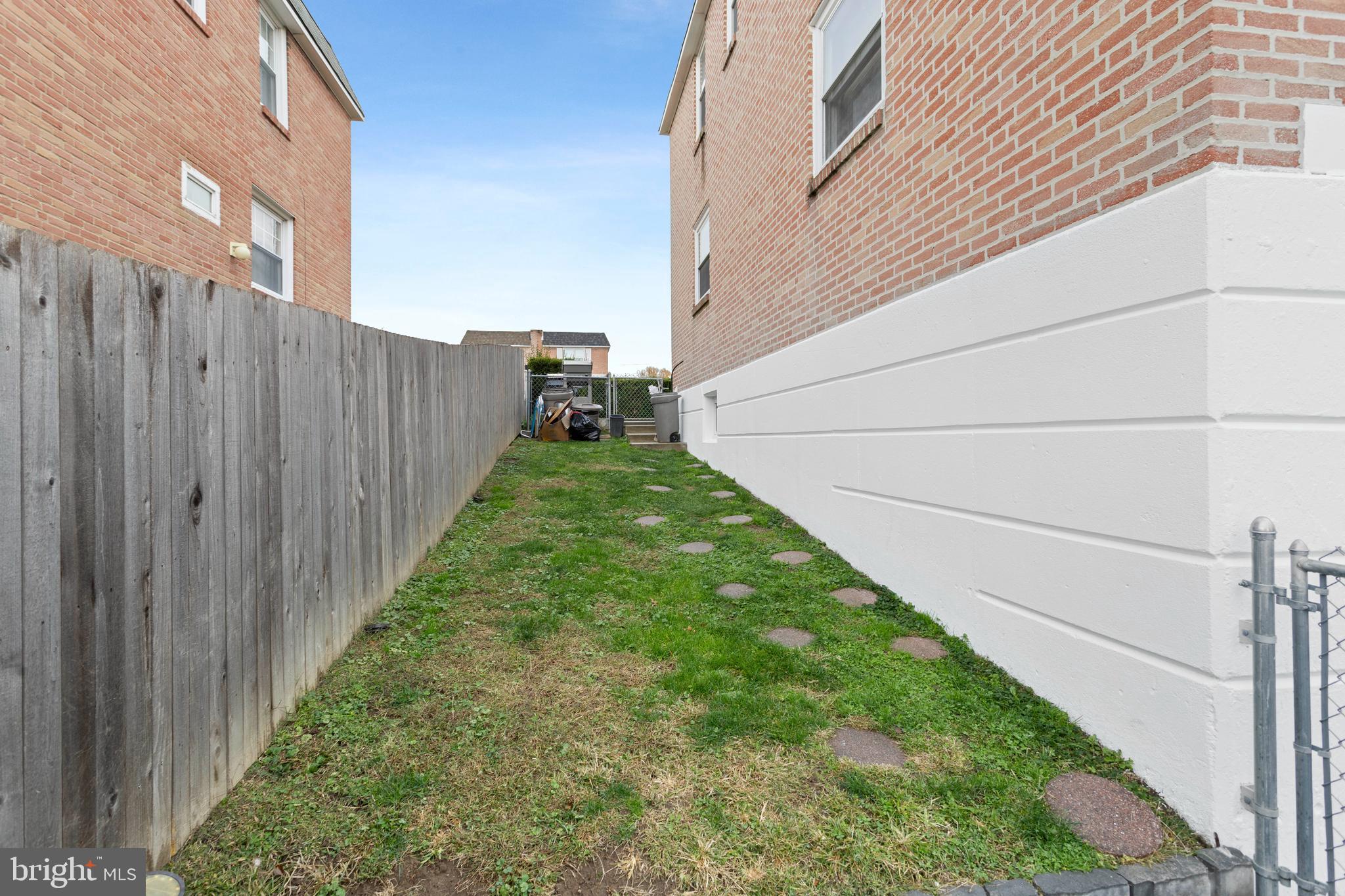 LEEDOM ESTS - Residential