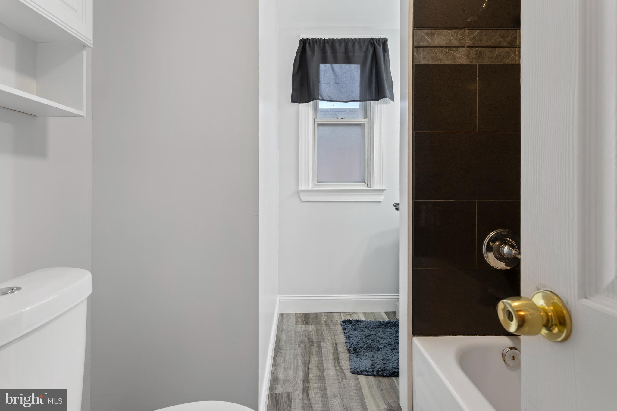 LEEDOM ESTS - Residential