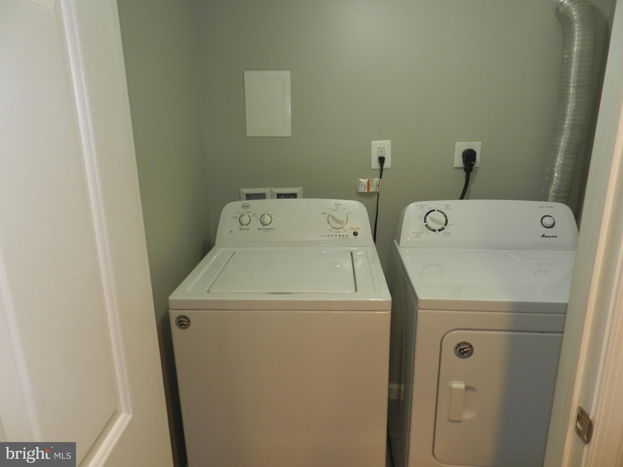 BRADBURY HEIGHTS - Residential Lease