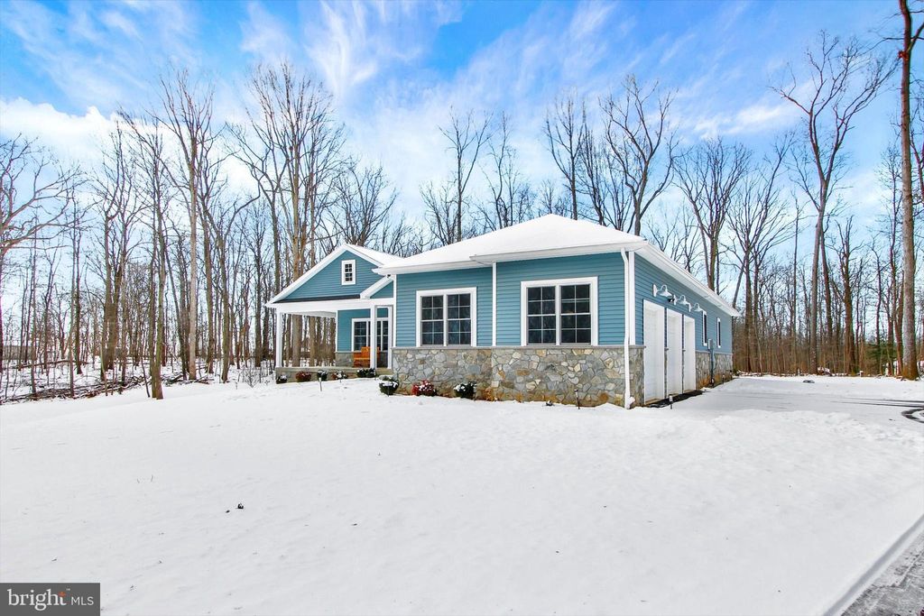 Photo of 4158 Orchard View Drive, GLENVILLE, PA 17329 (MLS # PAYK2096518)