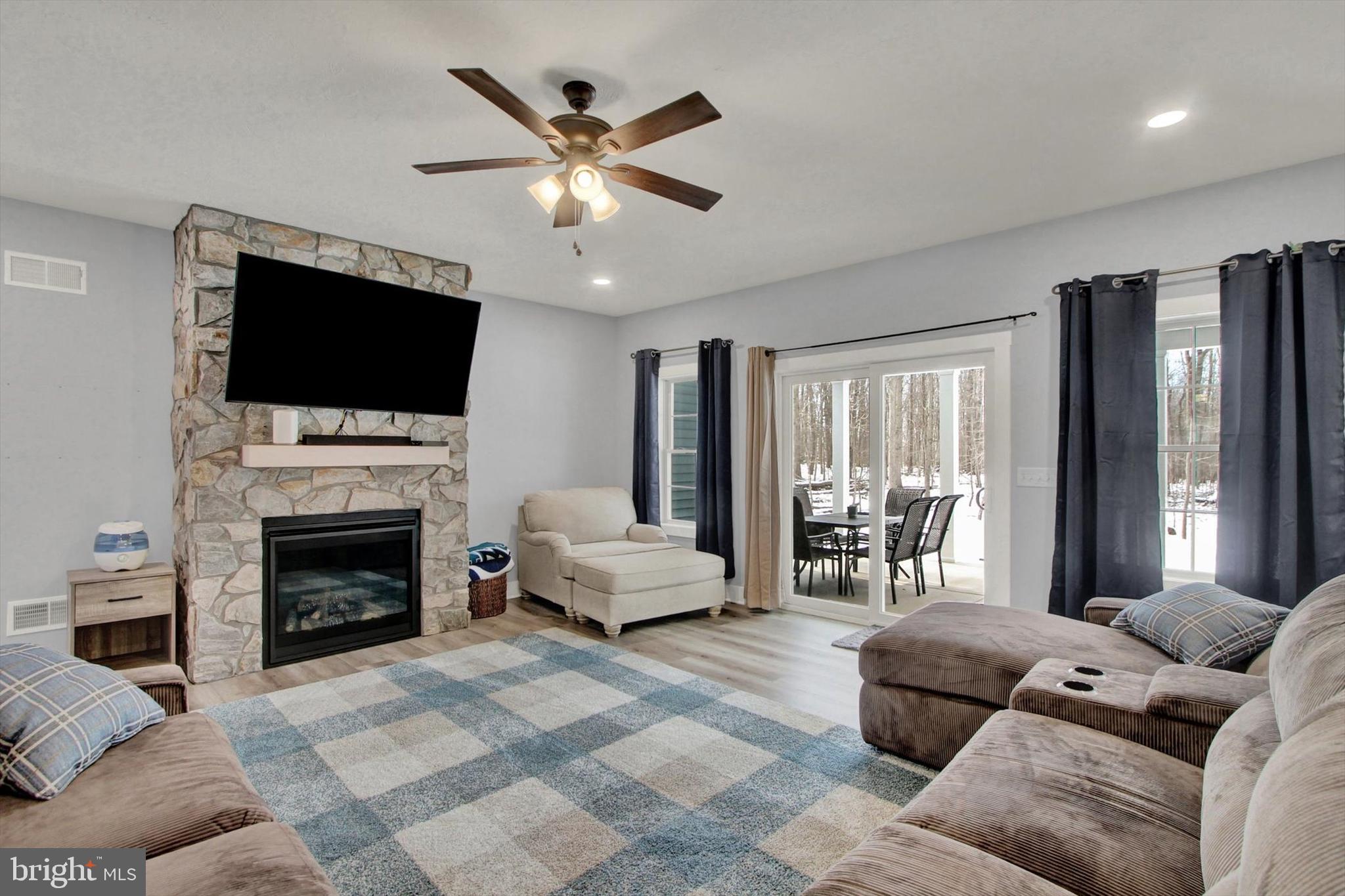 4158 ORCHARD VIEW DRIVE