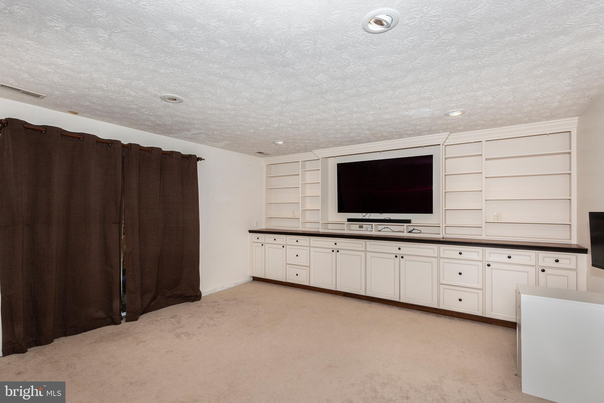 AVONDALE RUN - Residential