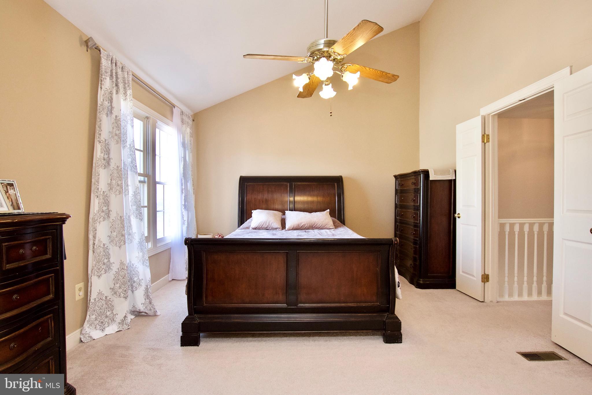 POTOMAC LAKES - Residential