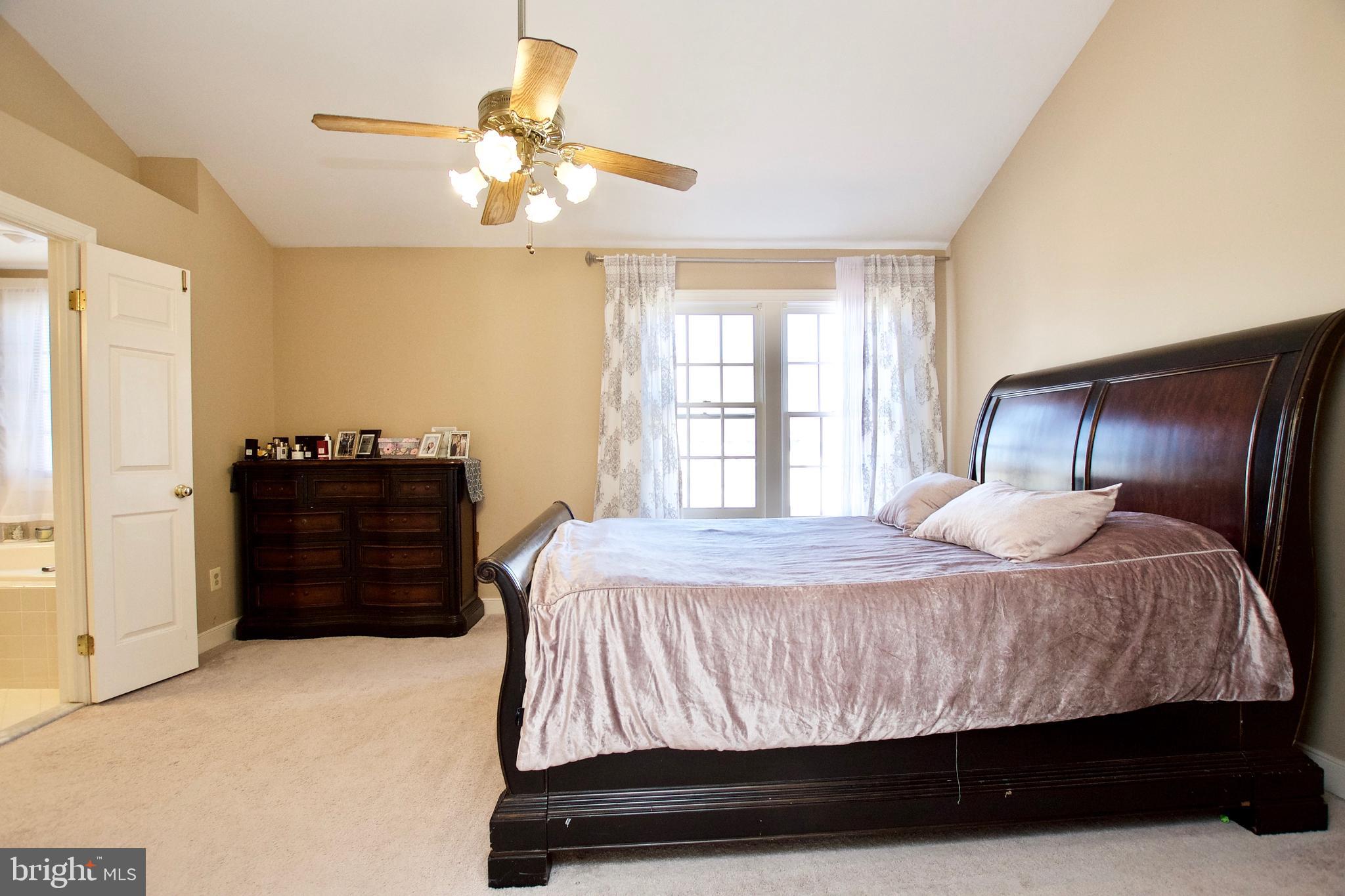 POTOMAC LAKES - Residential