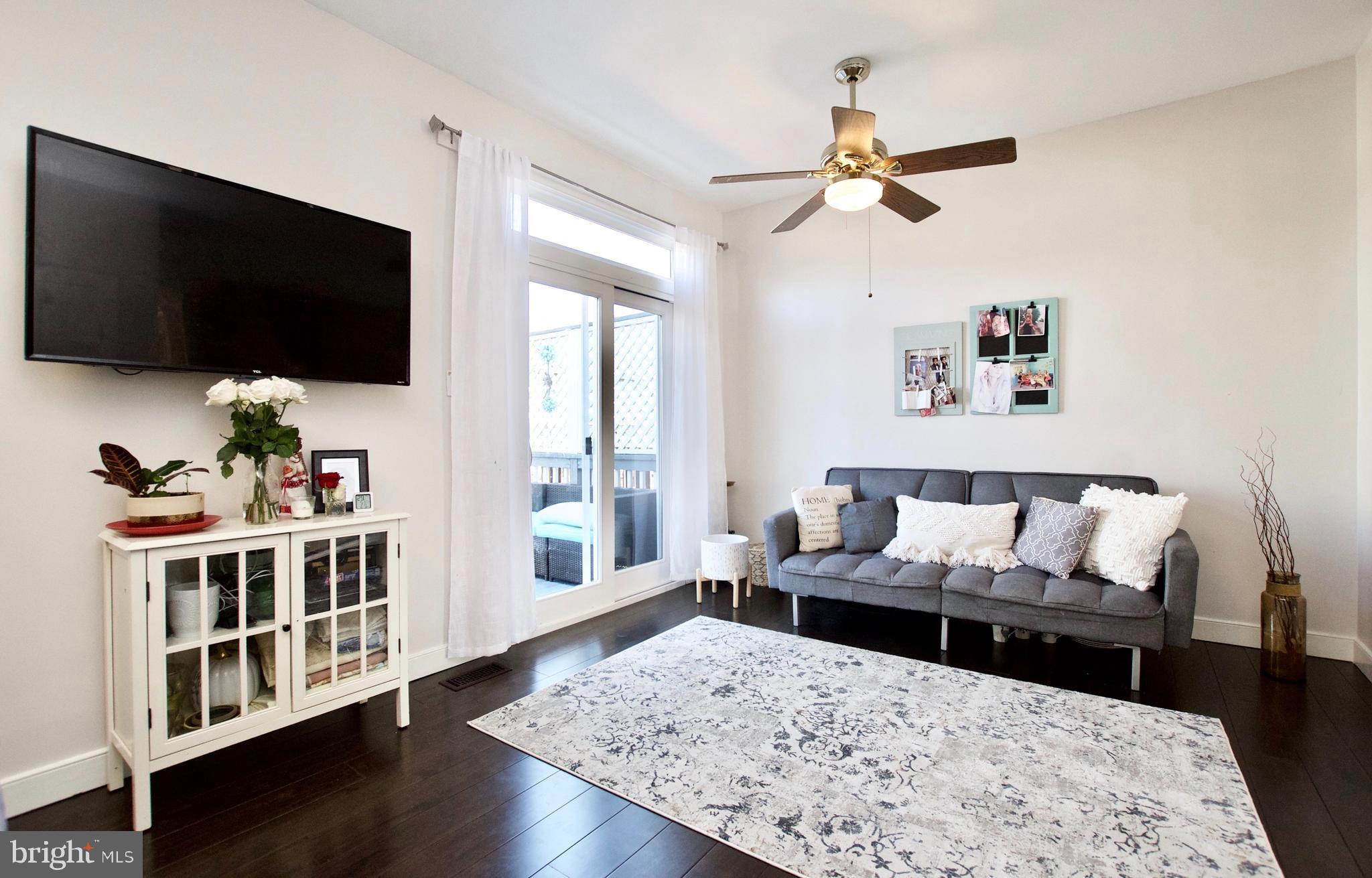 POTOMAC LAKES - Residential