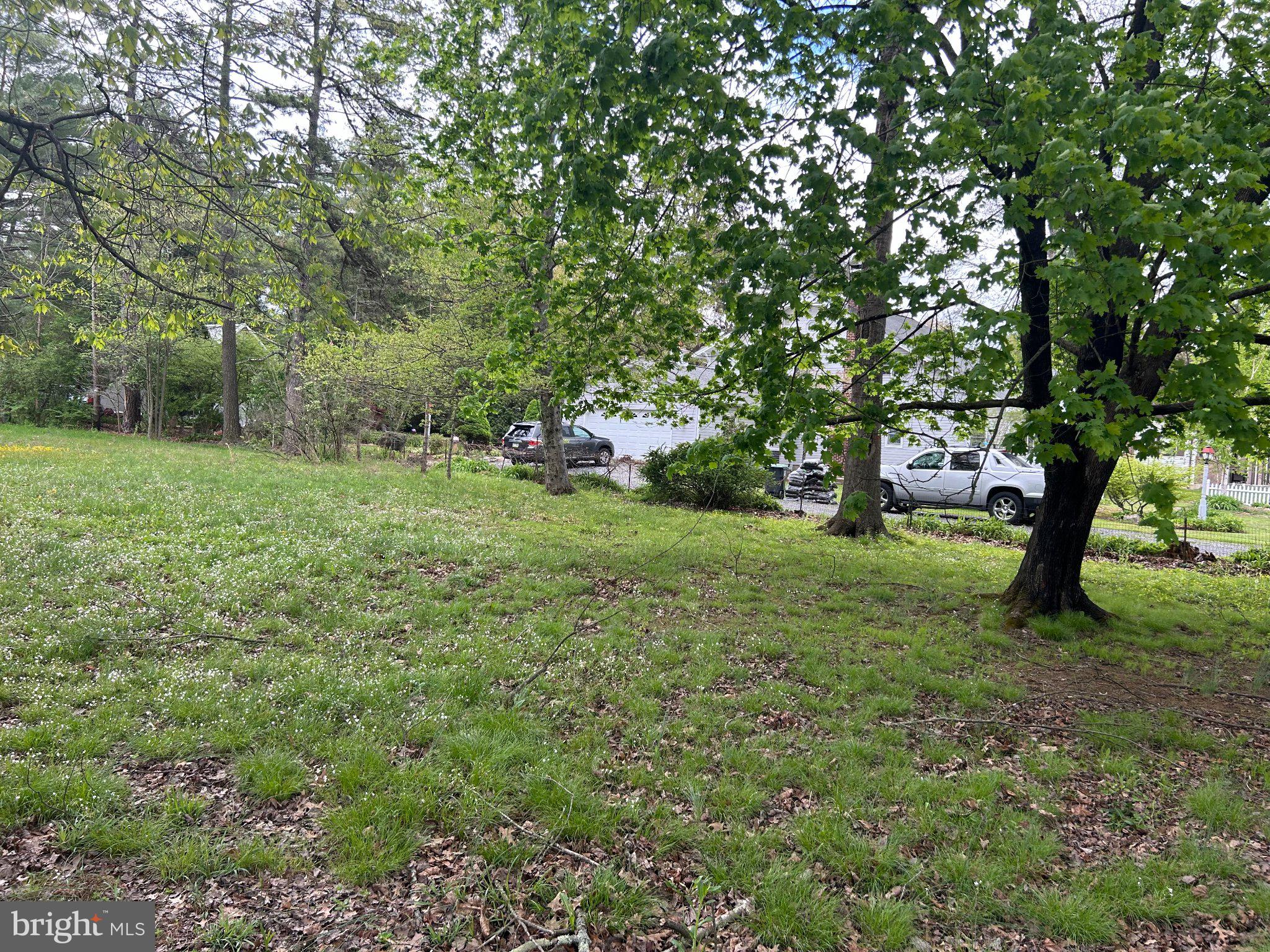 228 LAUREL RD.