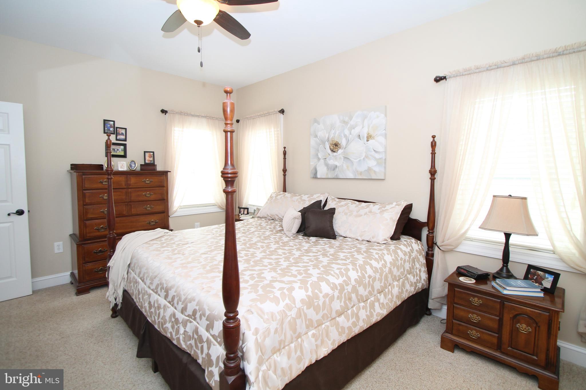 OPEQUON HILL - Residential