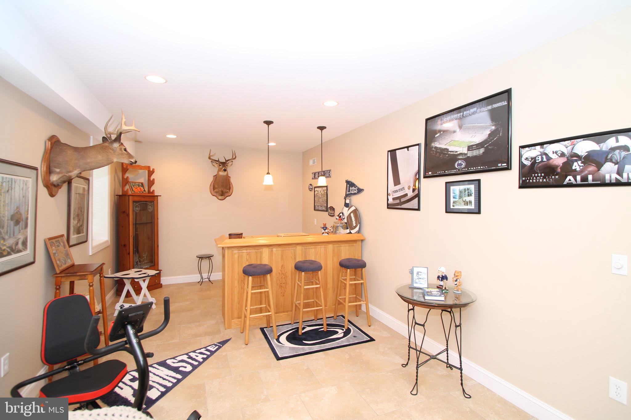 OPEQUON HILL - Residential