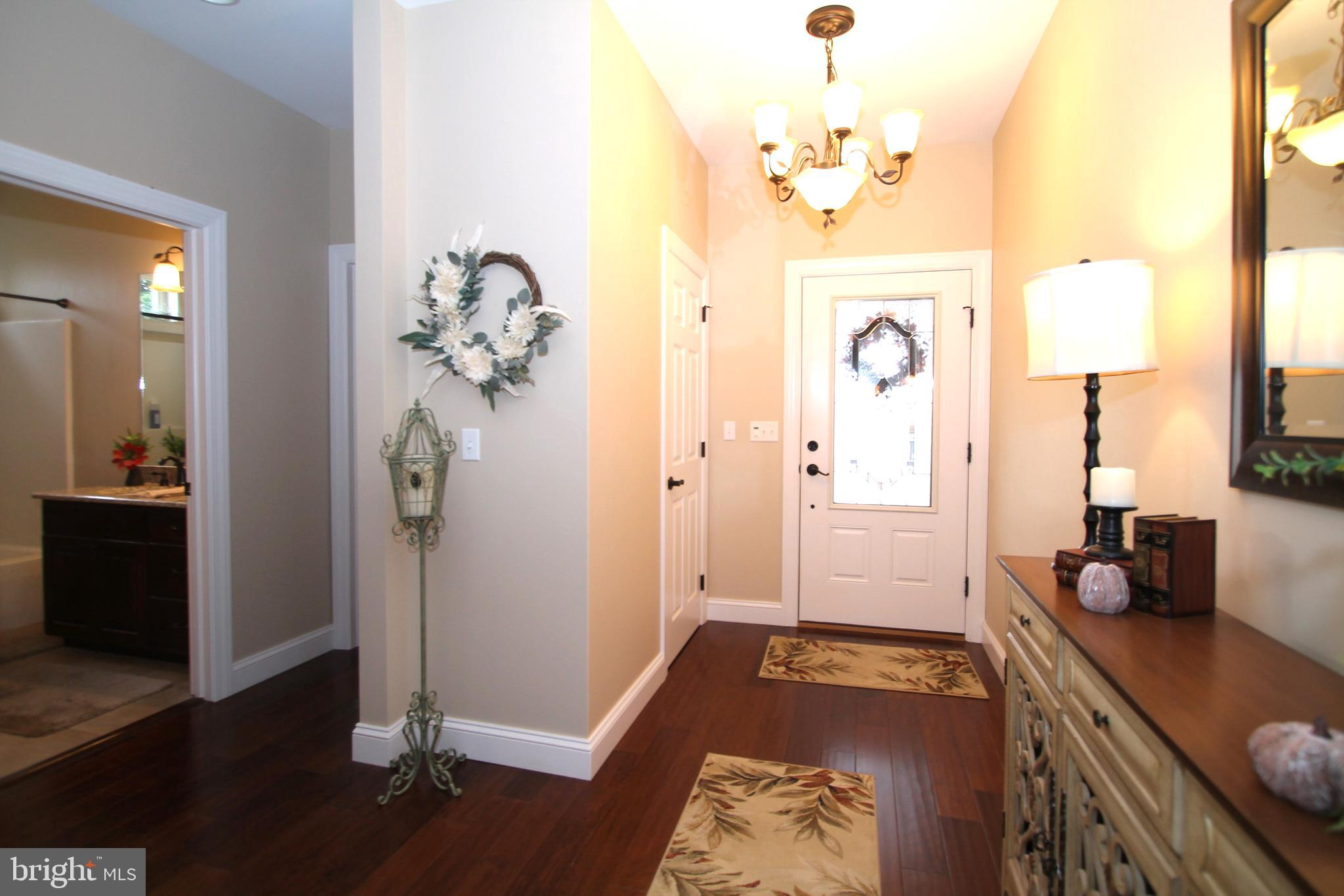 OPEQUON HILL - Residential