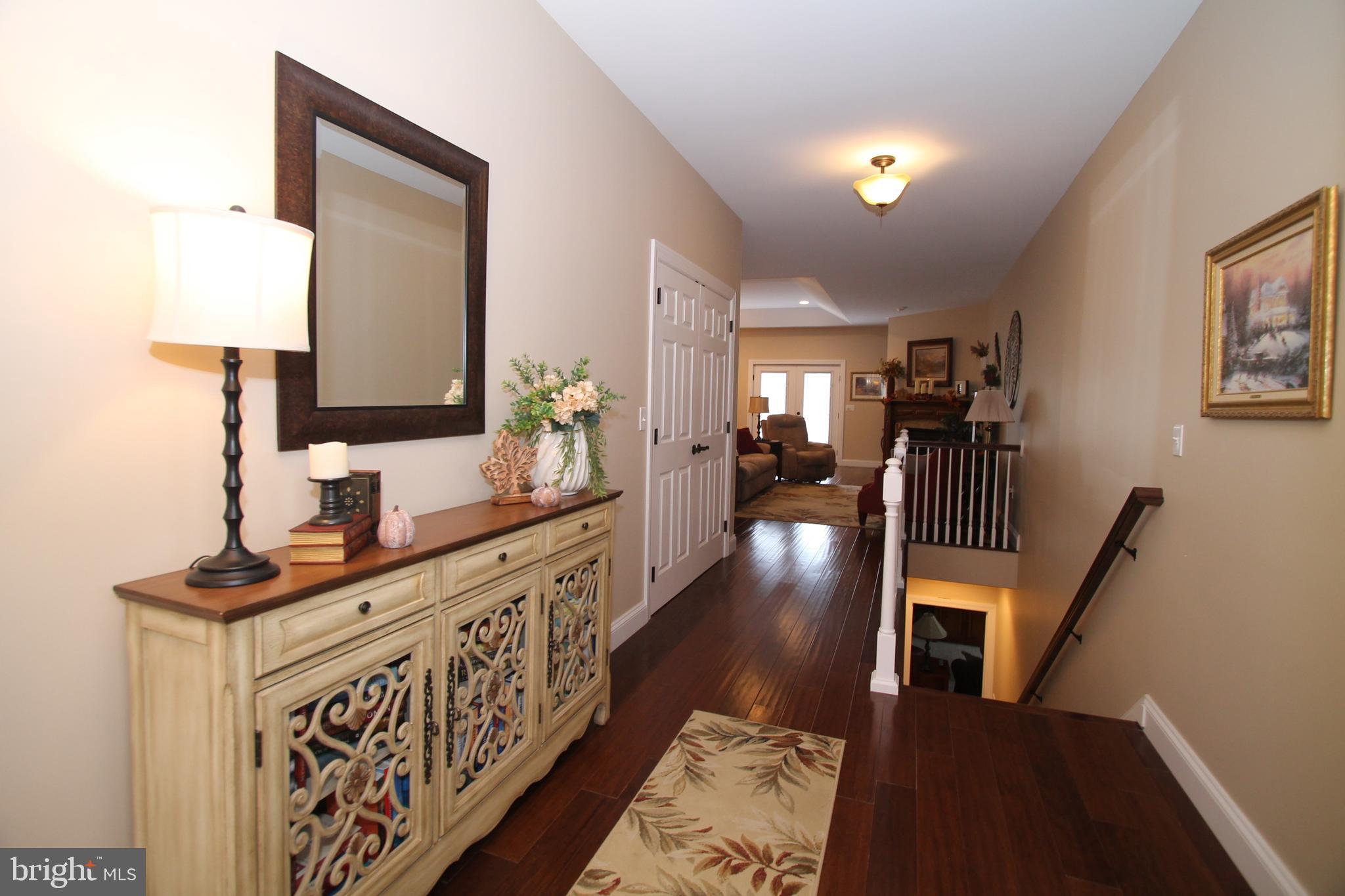 OPEQUON HILL - Residential