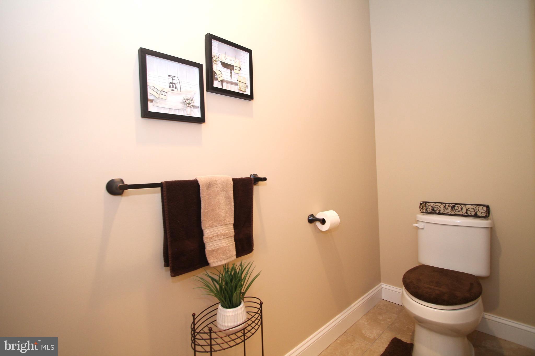 OPEQUON HILL - Residential