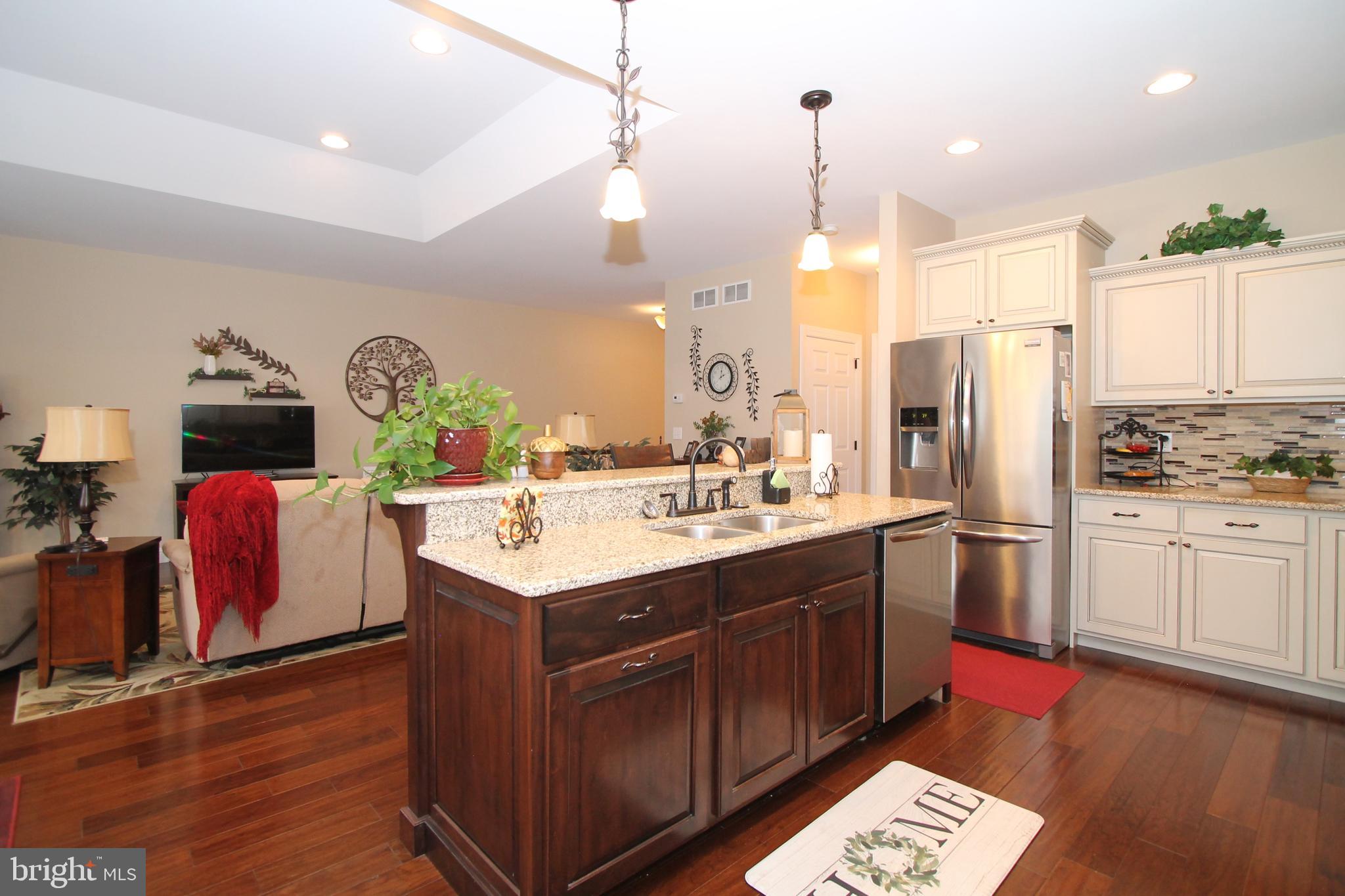 OPEQUON HILL - Residential