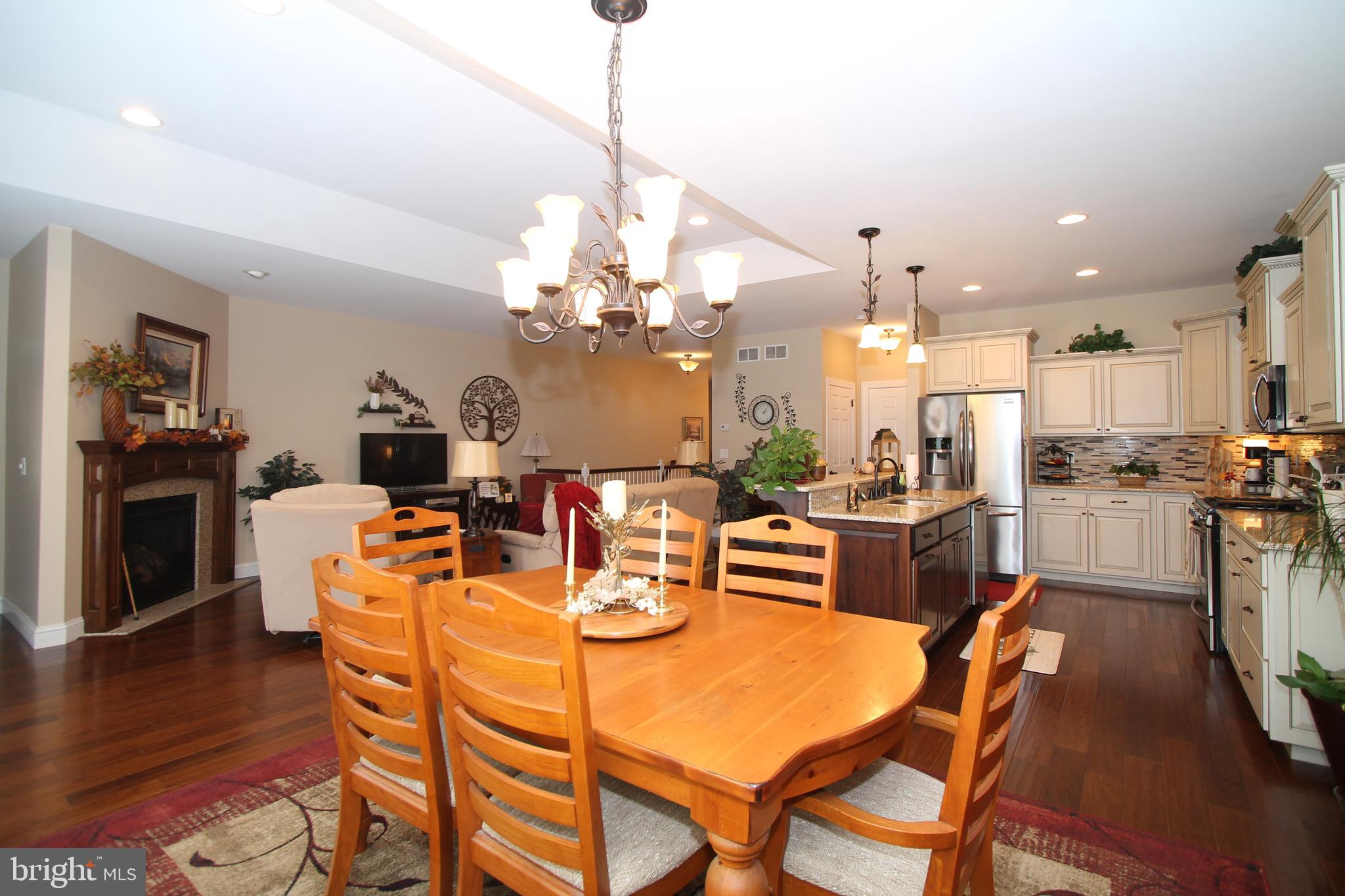 OPEQUON HILL - Residential