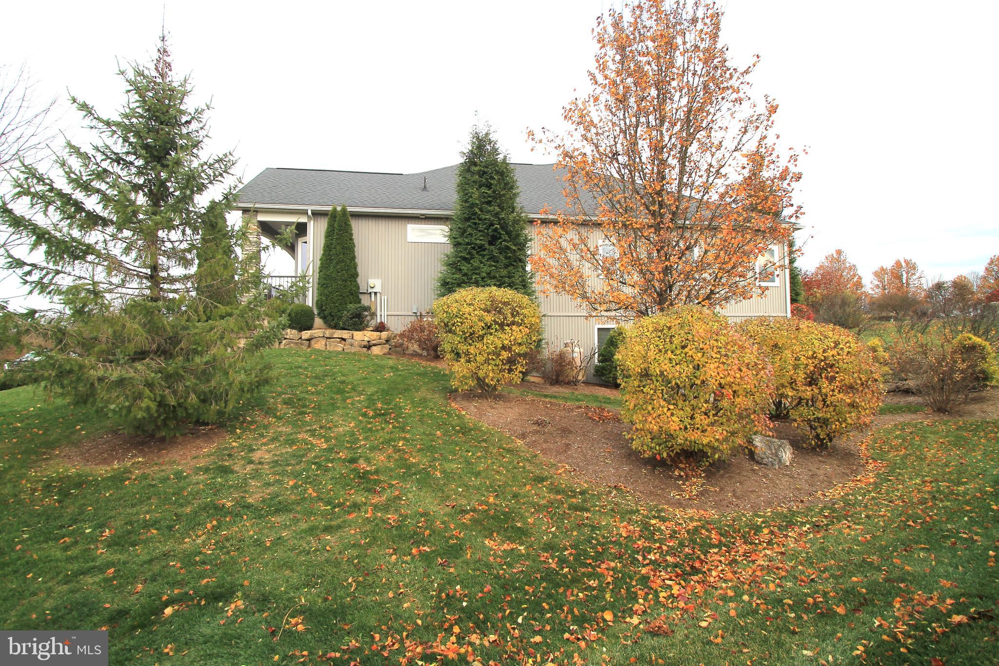 OPEQUON HILL - Residential