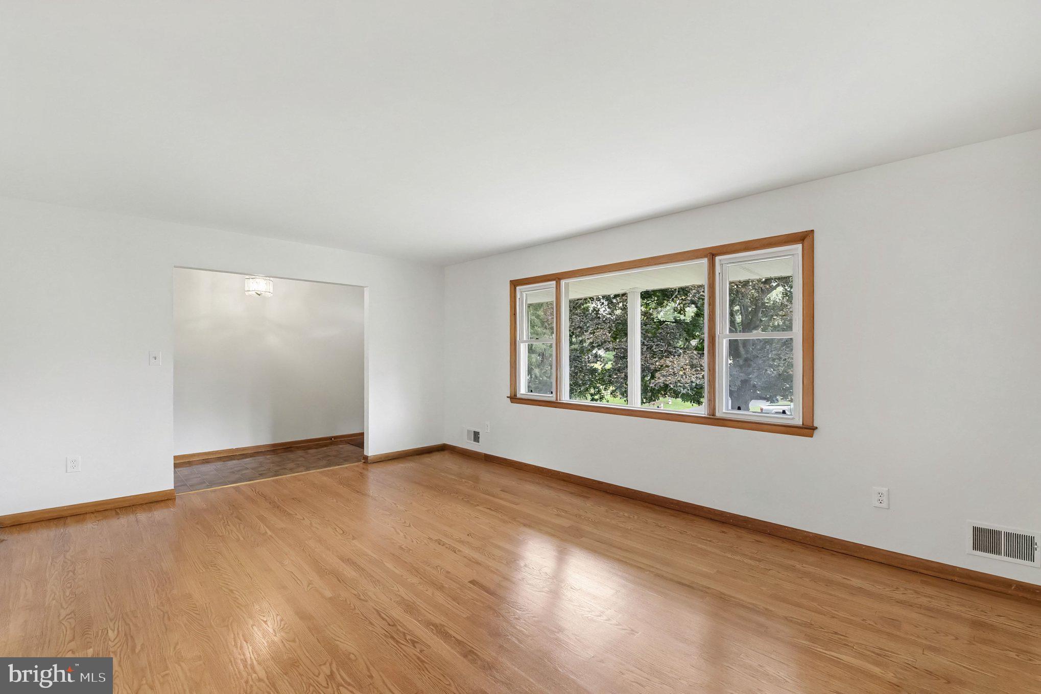 1903 CYPRESS DRIVE