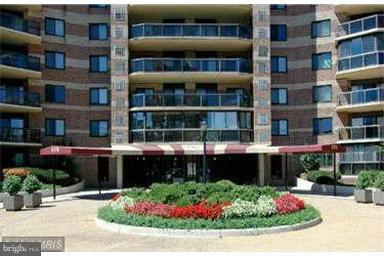 ROTONDA - Residential Lease