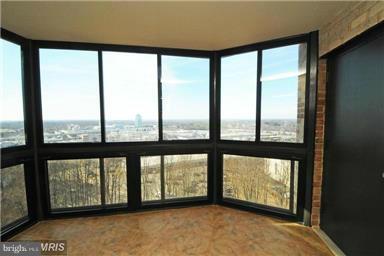 ROTONDA - Residential Lease