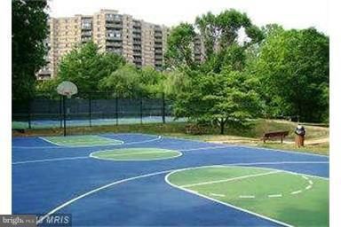 ROTONDA - Residential Lease