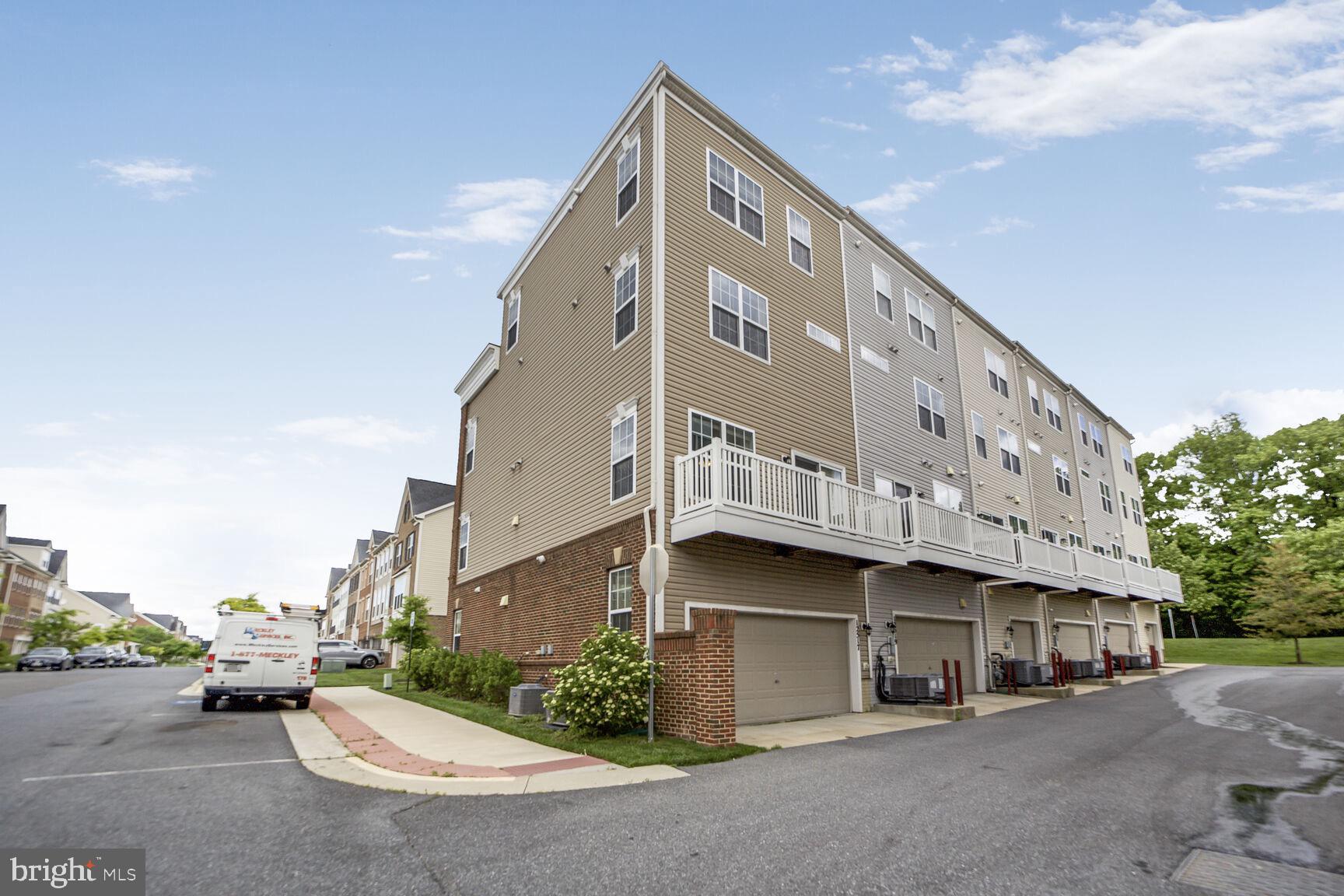 BRICK YARD STATION - Residential