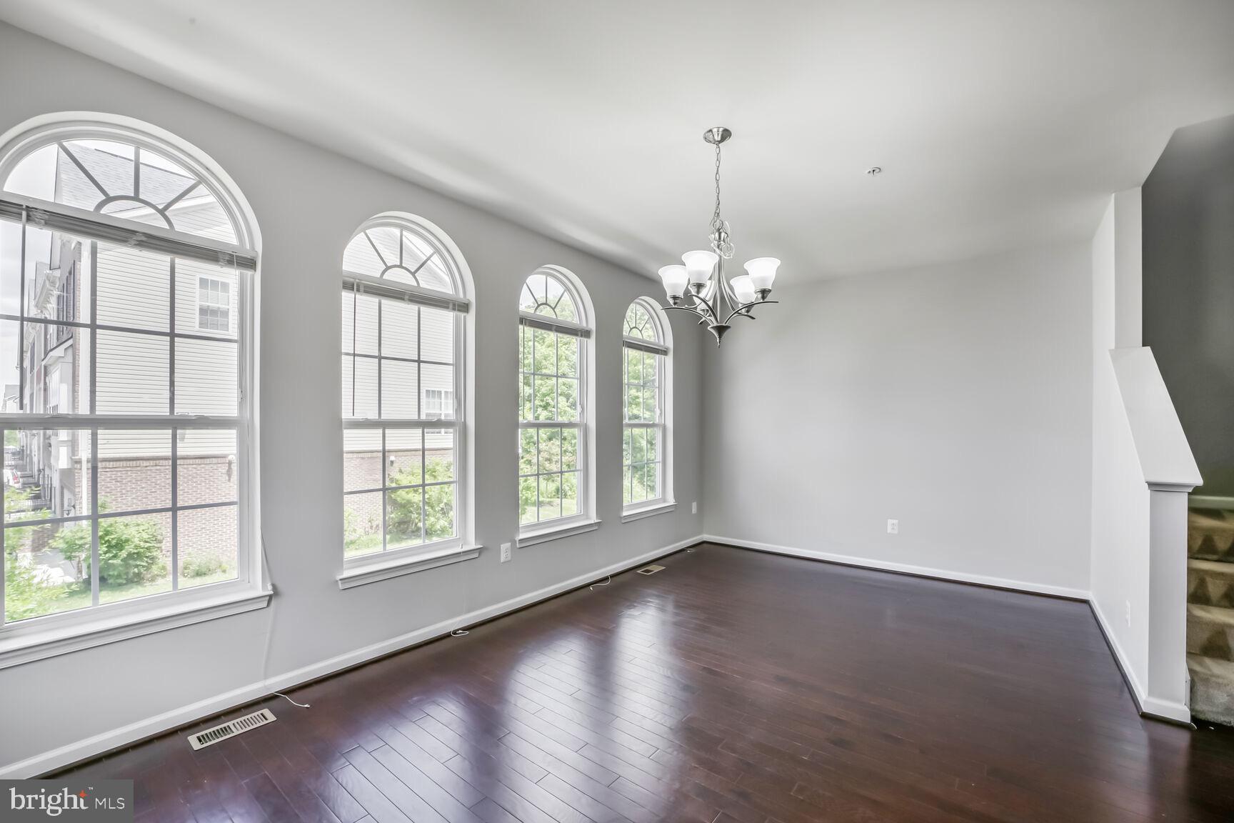 BRICK YARD STATION - Residential