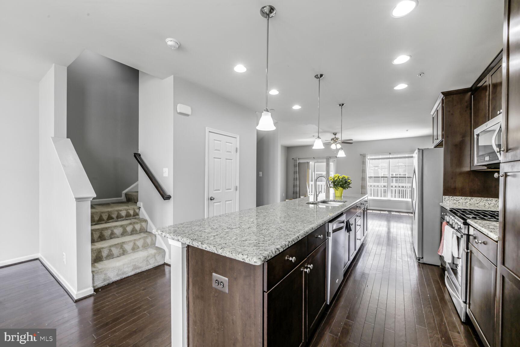 BRICK YARD STATION - Residential