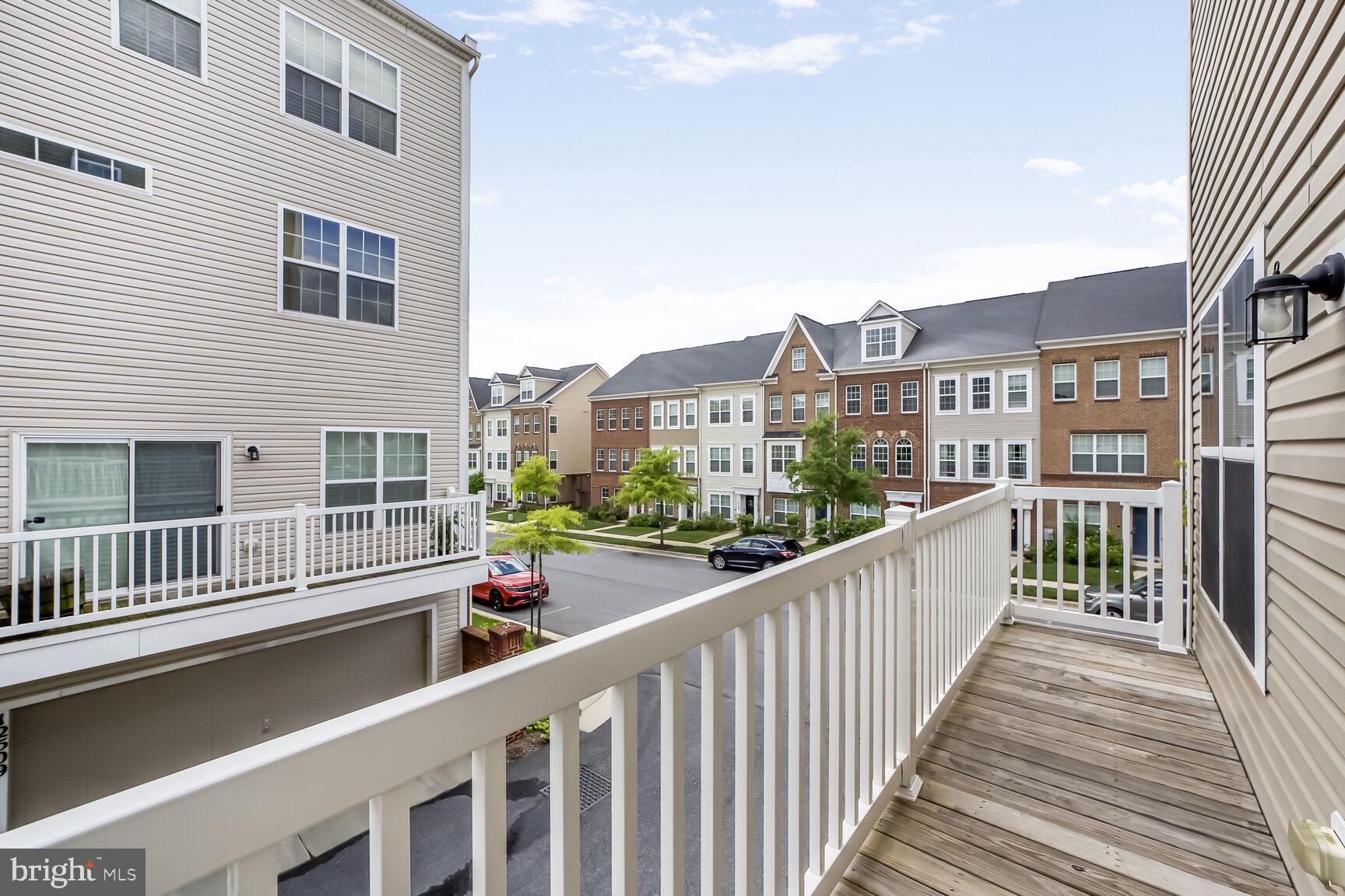 BRICK YARD STATION - Residential